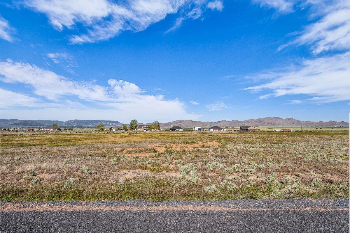 ENTERPRISE RANCHOS - Land