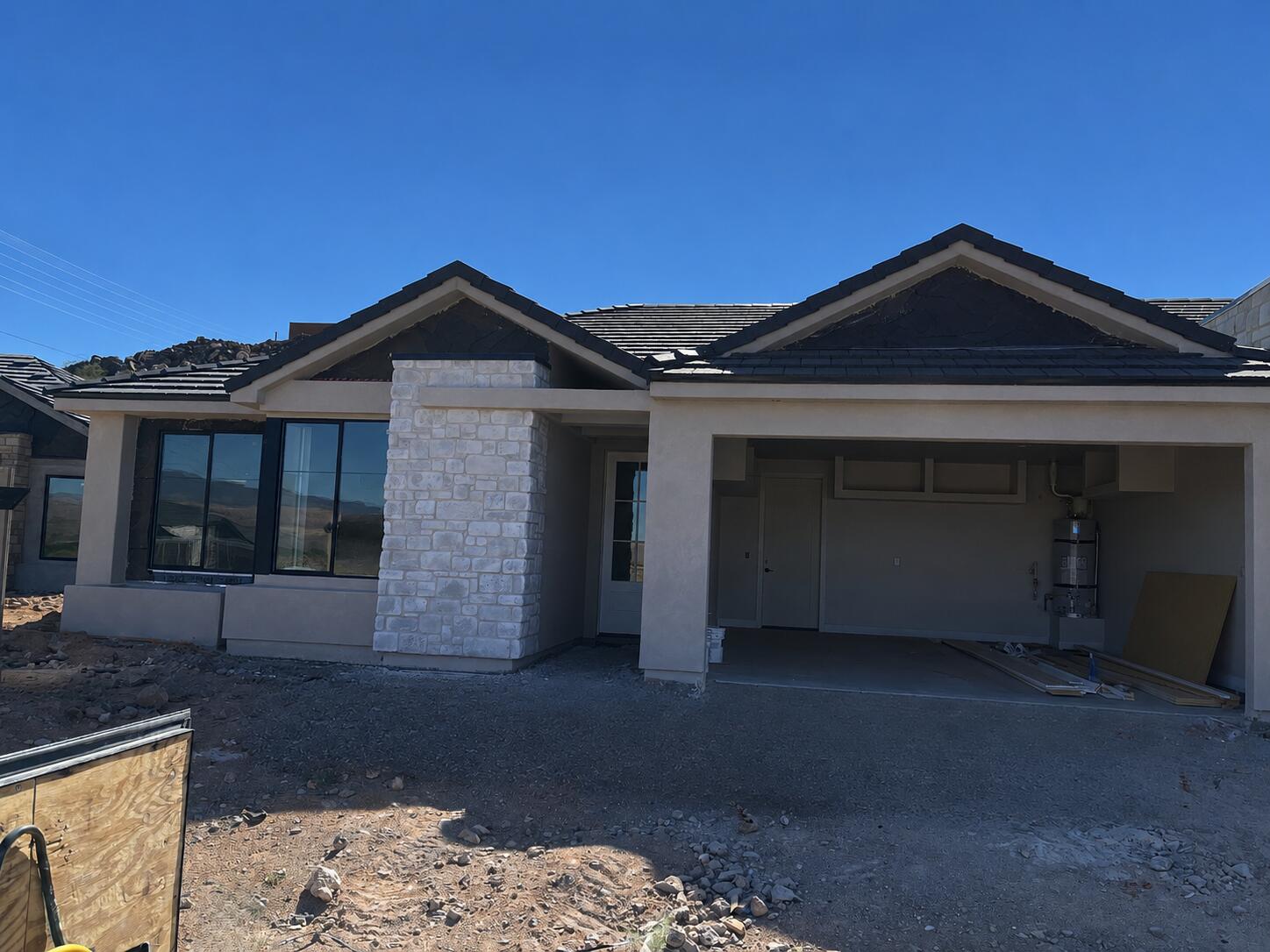 PAINTED SANDS - Residential