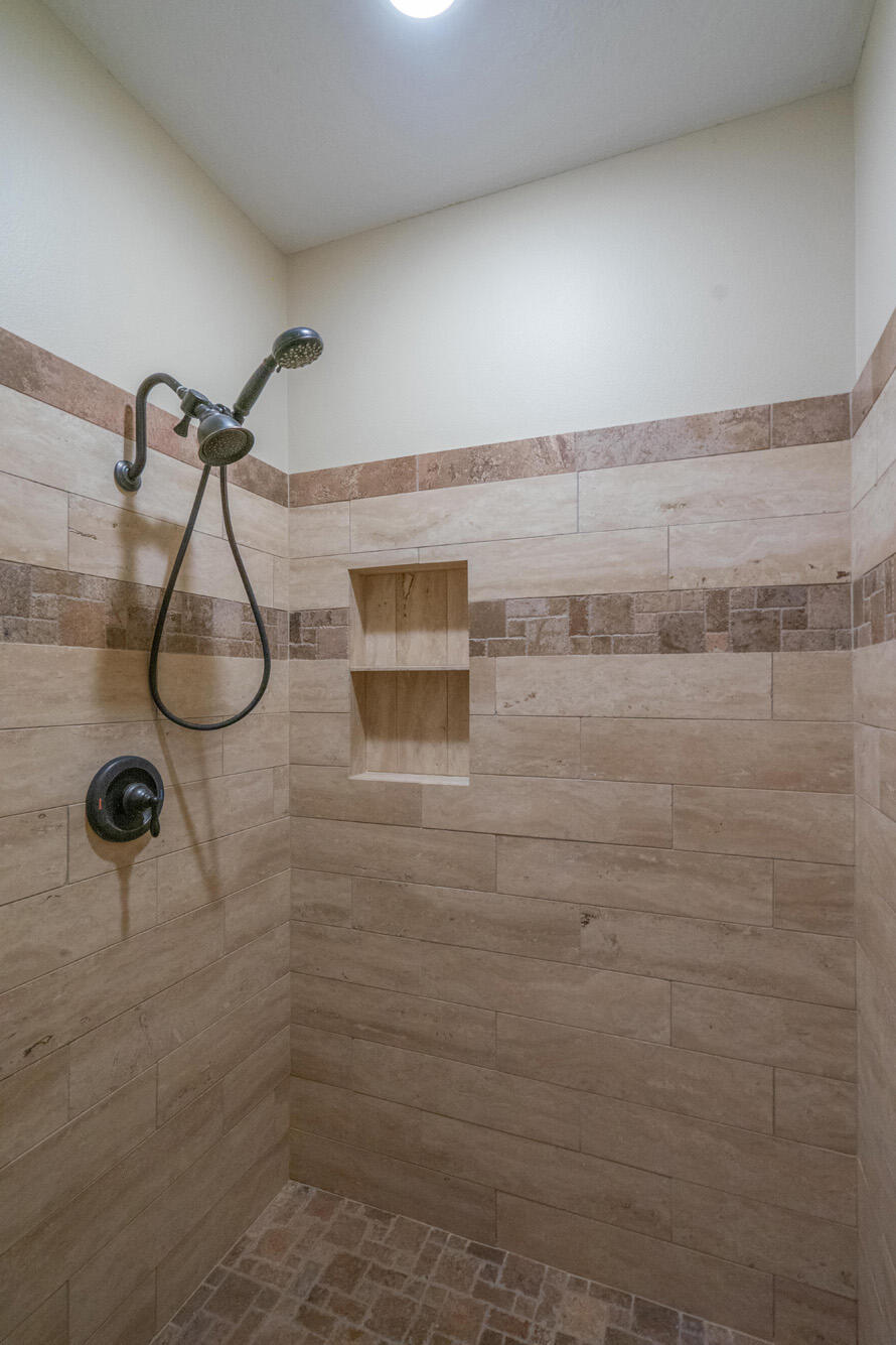 CORAL CANYON - Residential