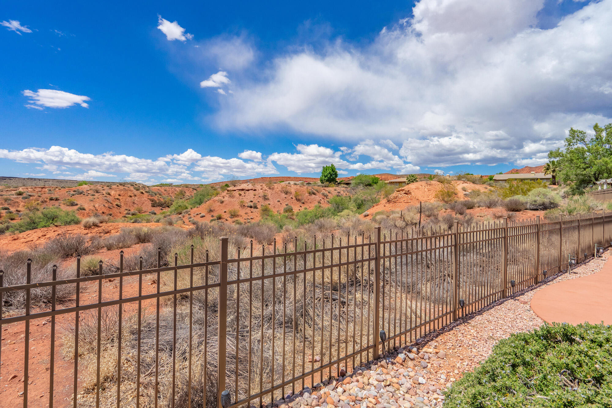 CORAL CANYON - Residential