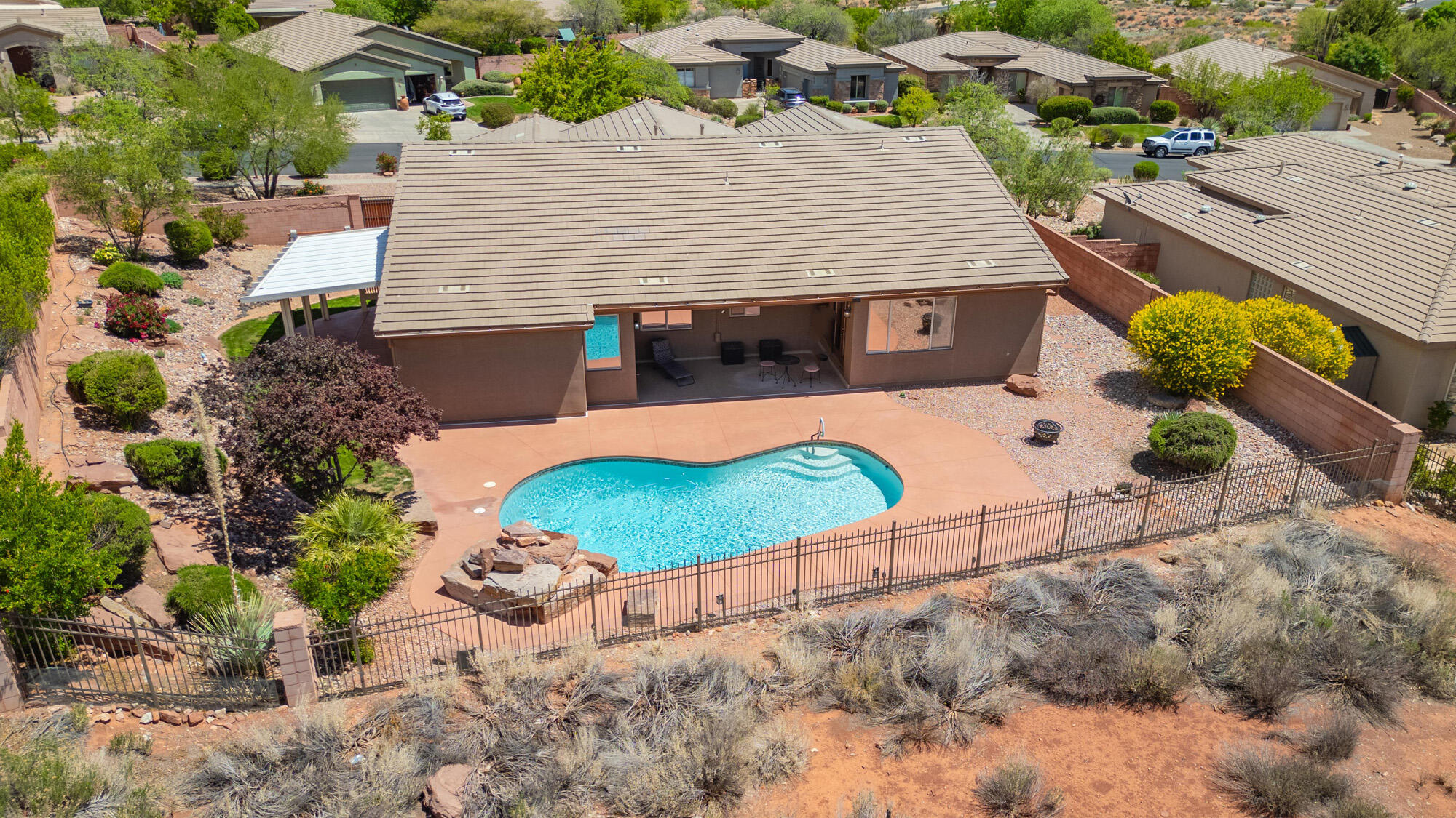 CORAL CANYON - Residential