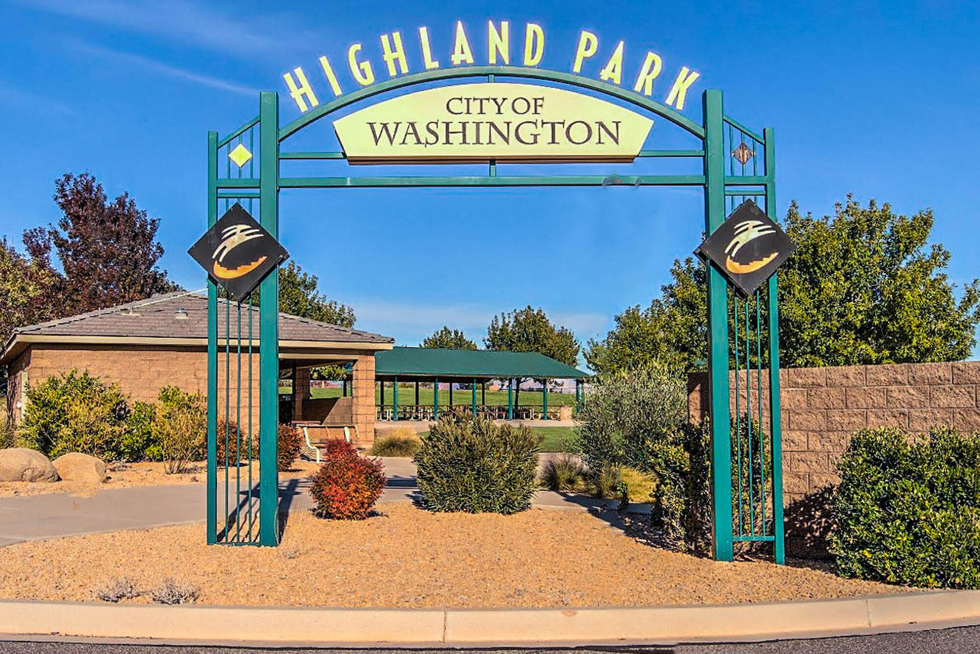 CORAL CANYON - Residential