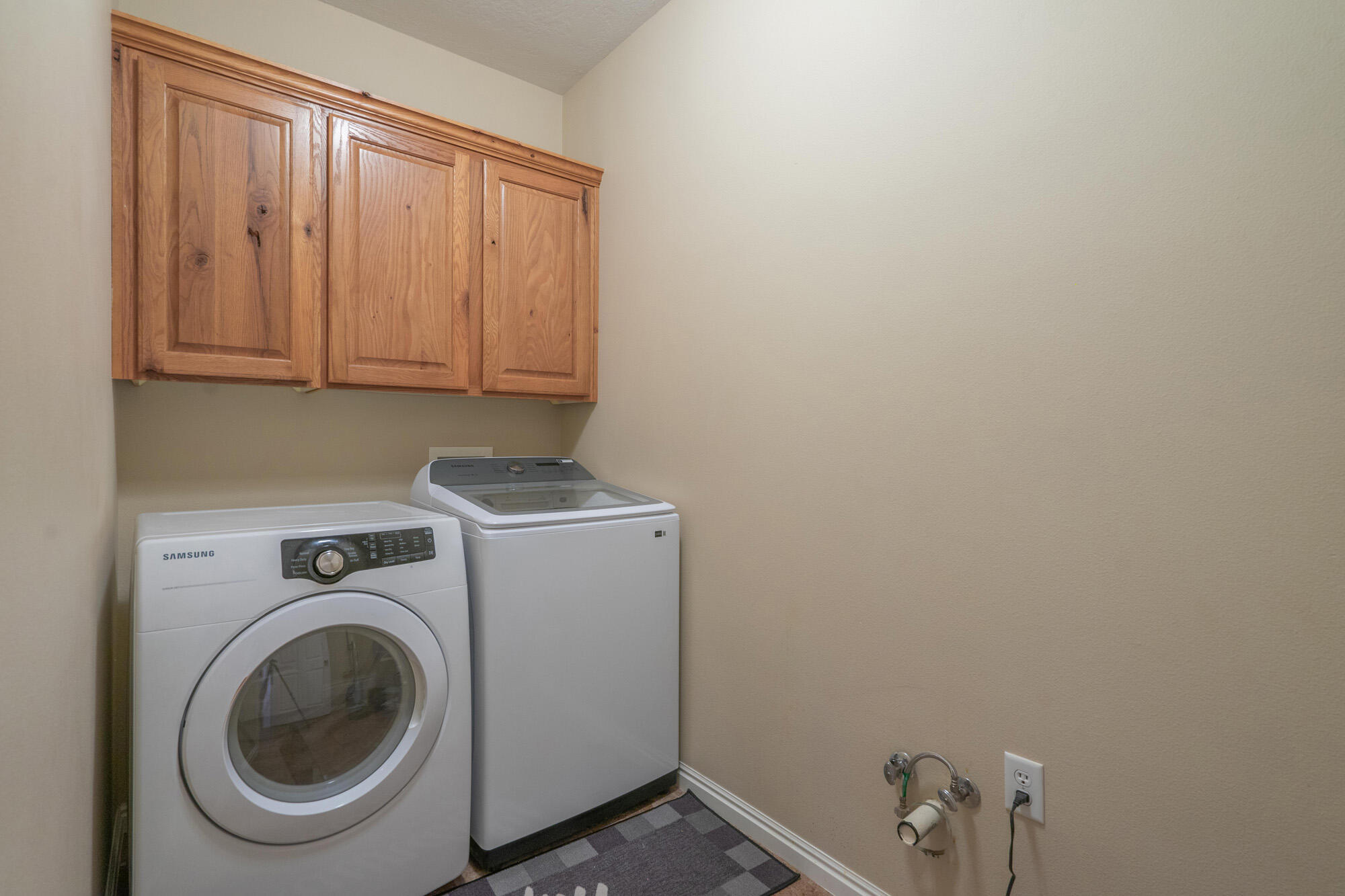 CORAL CANYON - Residential