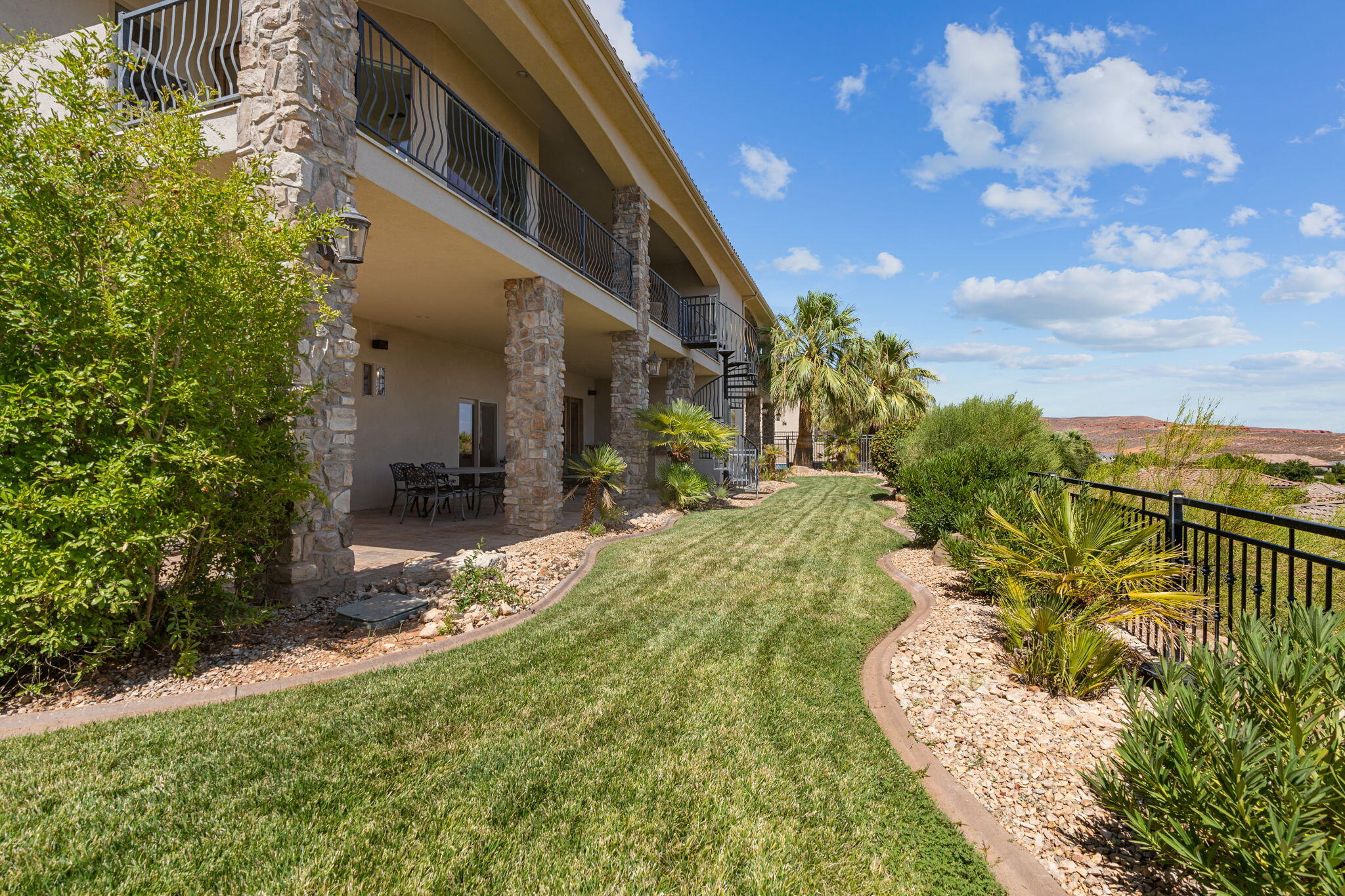 NORTHBRIDGE ESTATES - Residential