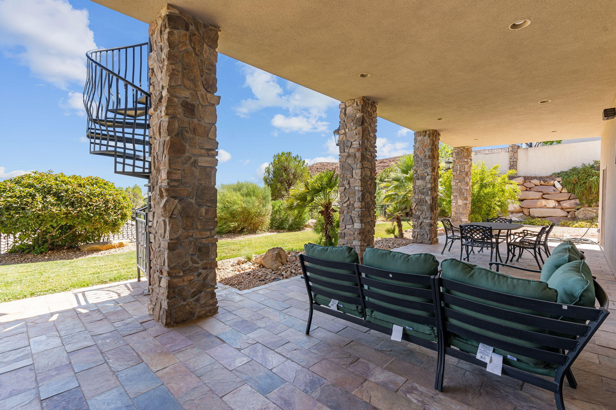 NORTHBRIDGE ESTATES - Residential