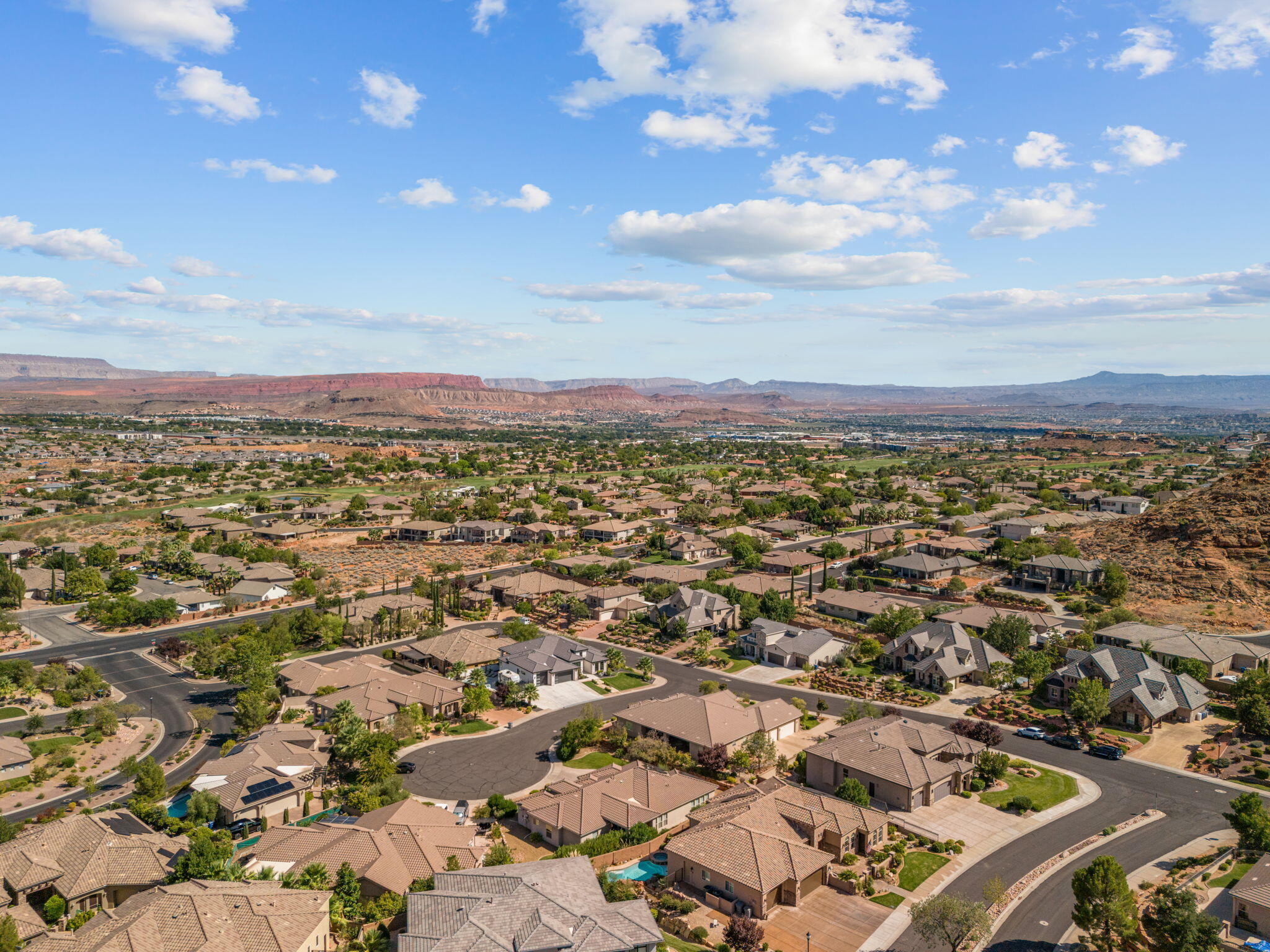 NORTHBRIDGE ESTATES - Residential