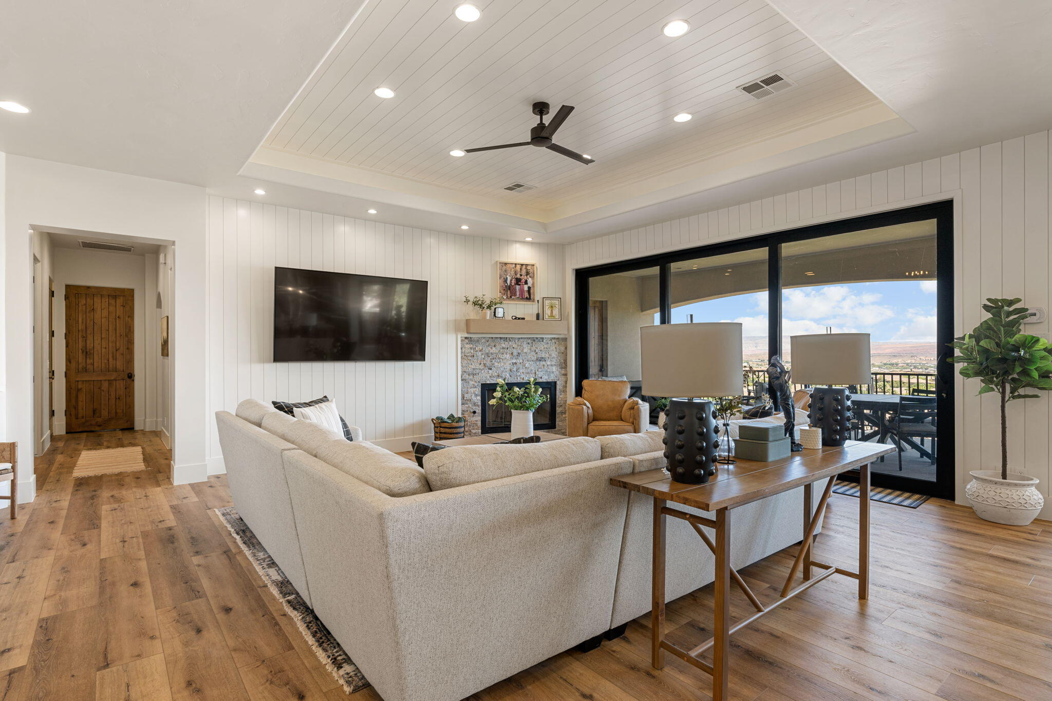 NORTHBRIDGE ESTATES - Residential