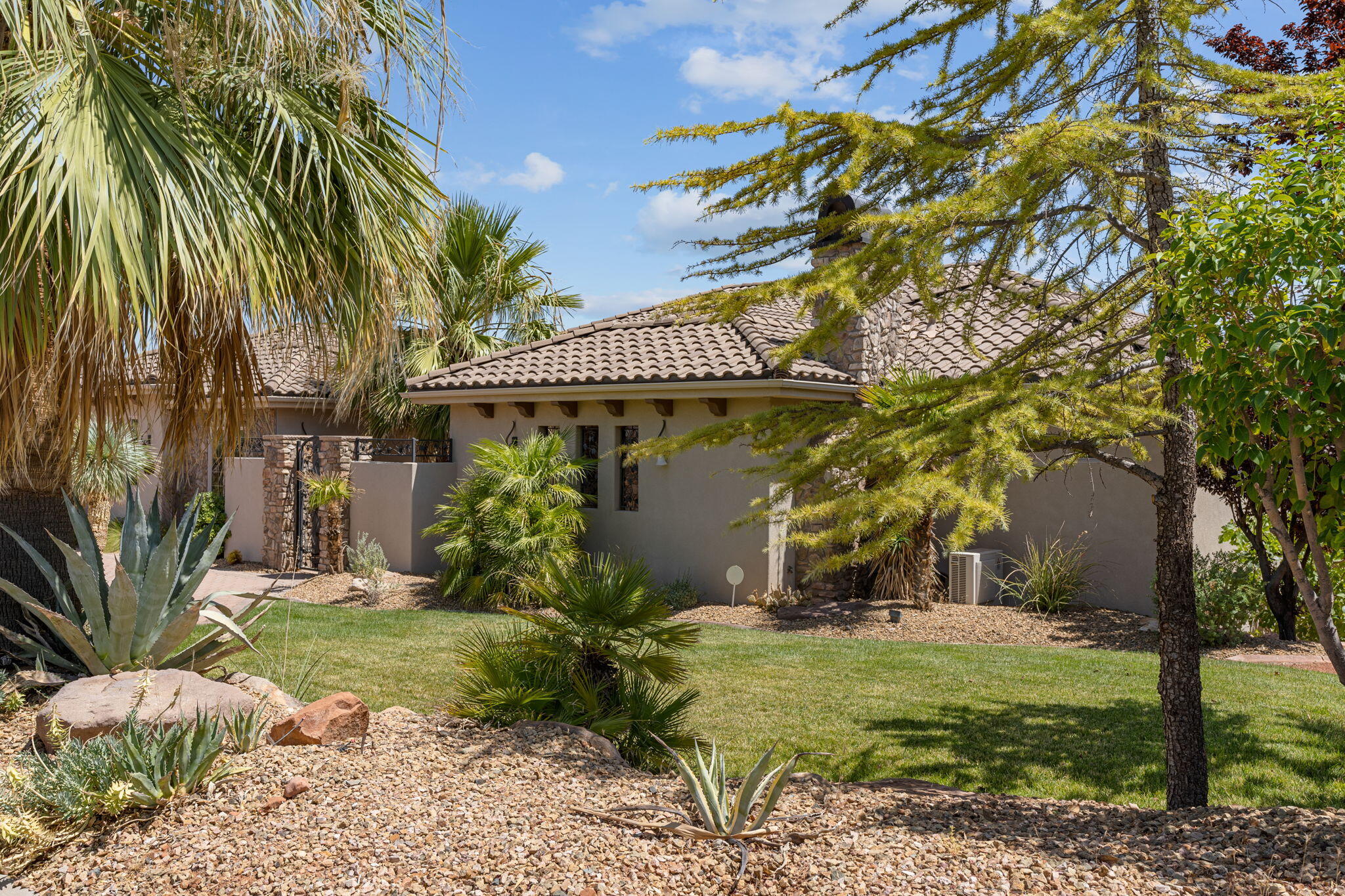 NORTHBRIDGE ESTATES - Residential