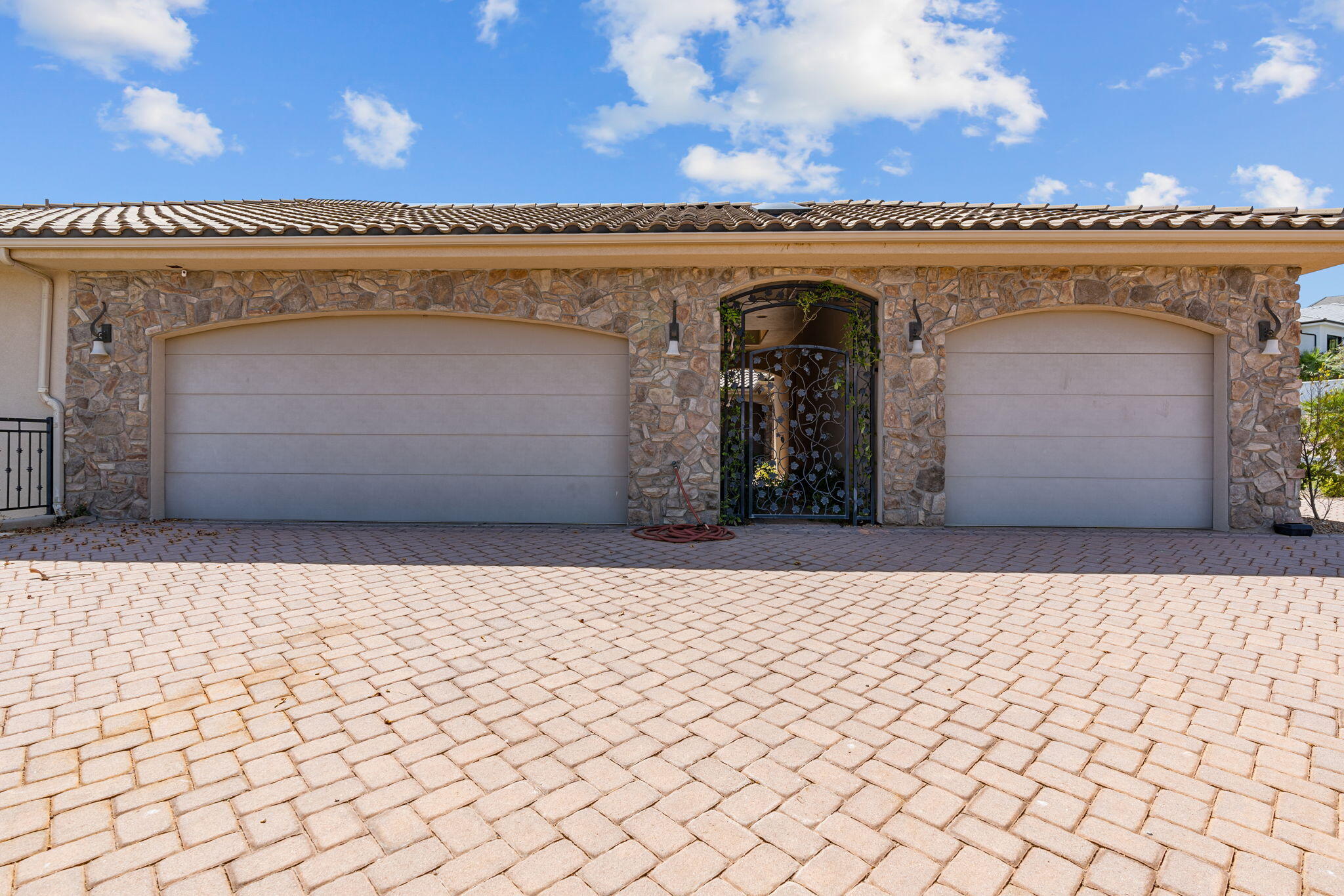 NORTHBRIDGE ESTATES - Residential