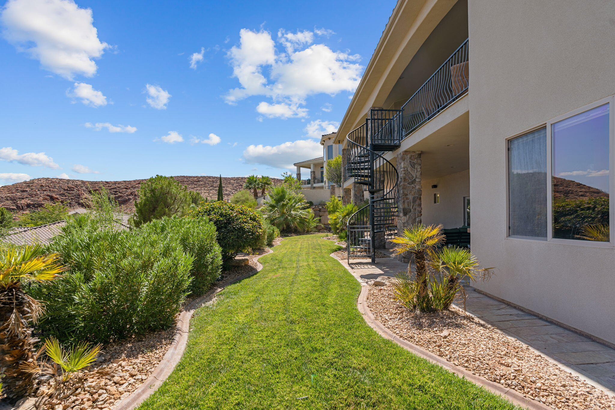 NORTHBRIDGE ESTATES - Residential