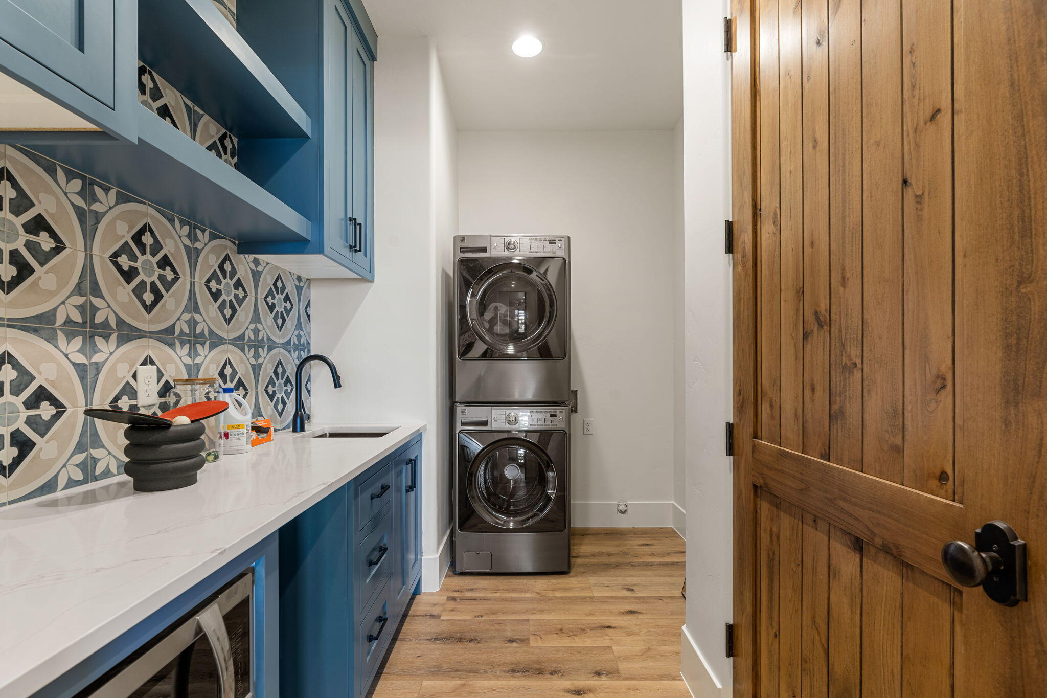 NORTHBRIDGE ESTATES - Residential