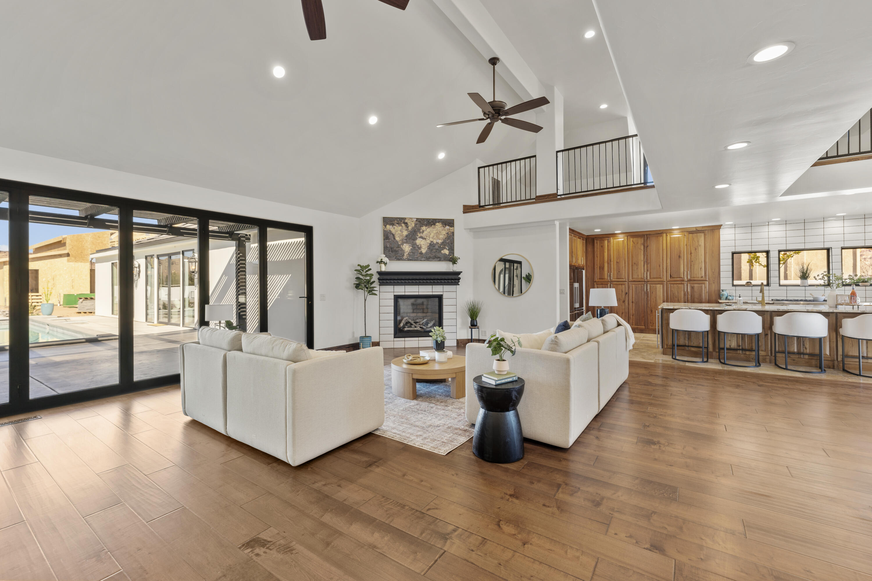 BLOOMINGTON RANCHES - Residential