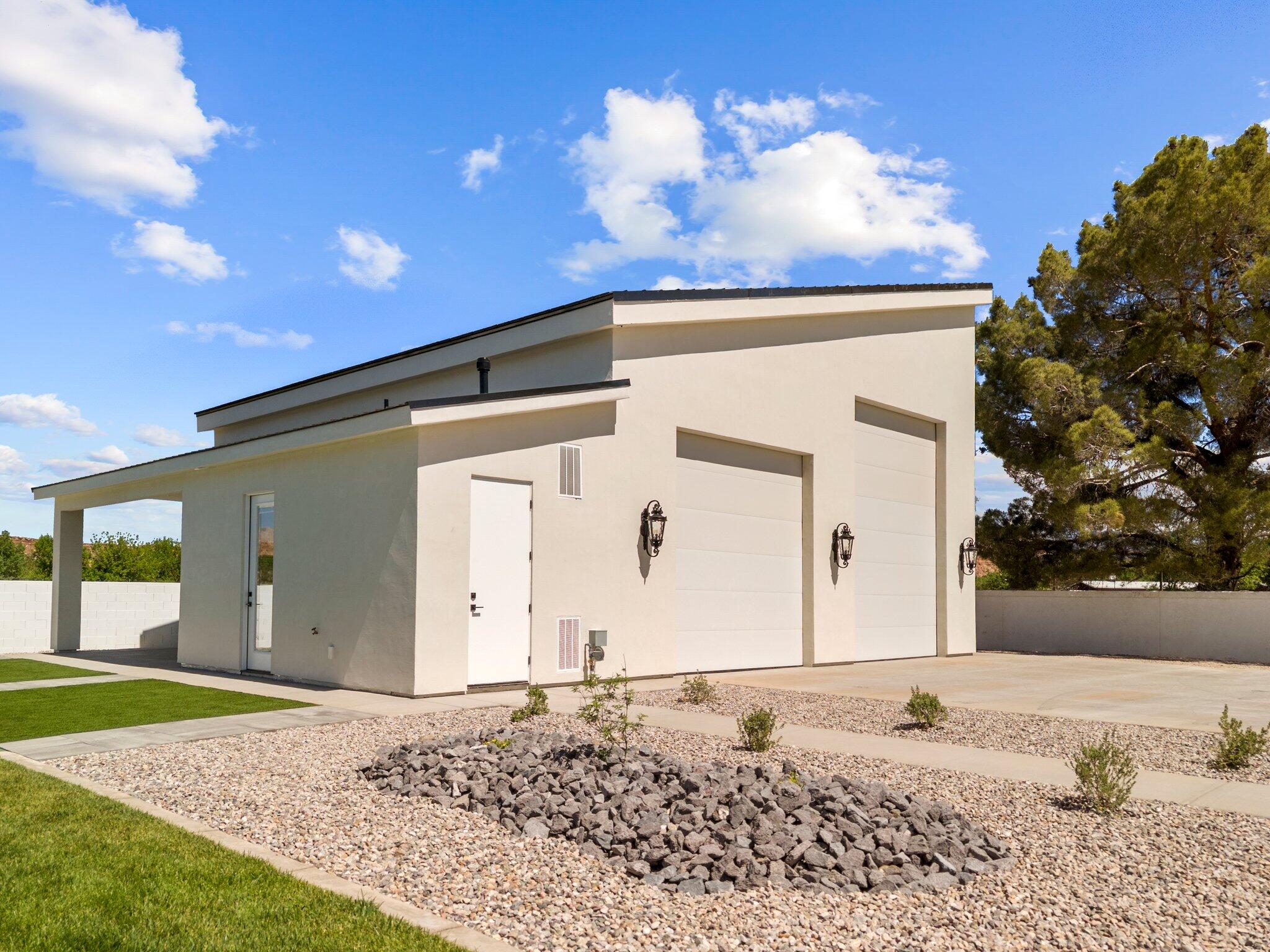 BLOOMINGTON RANCHES - Residential