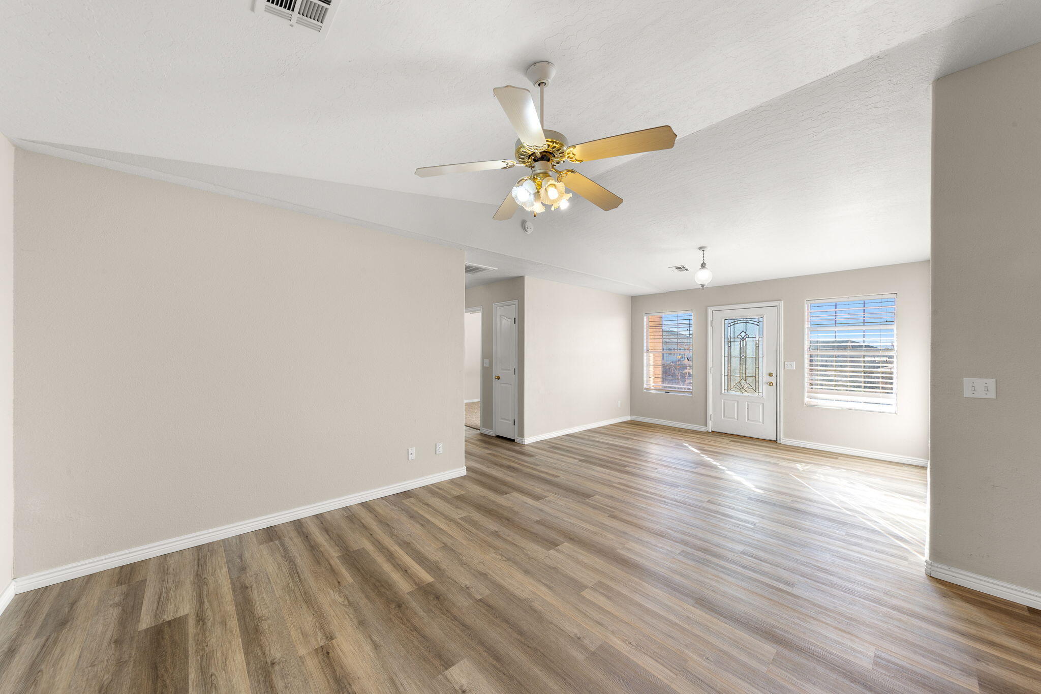 WASHINGTON ESTATES - Residential