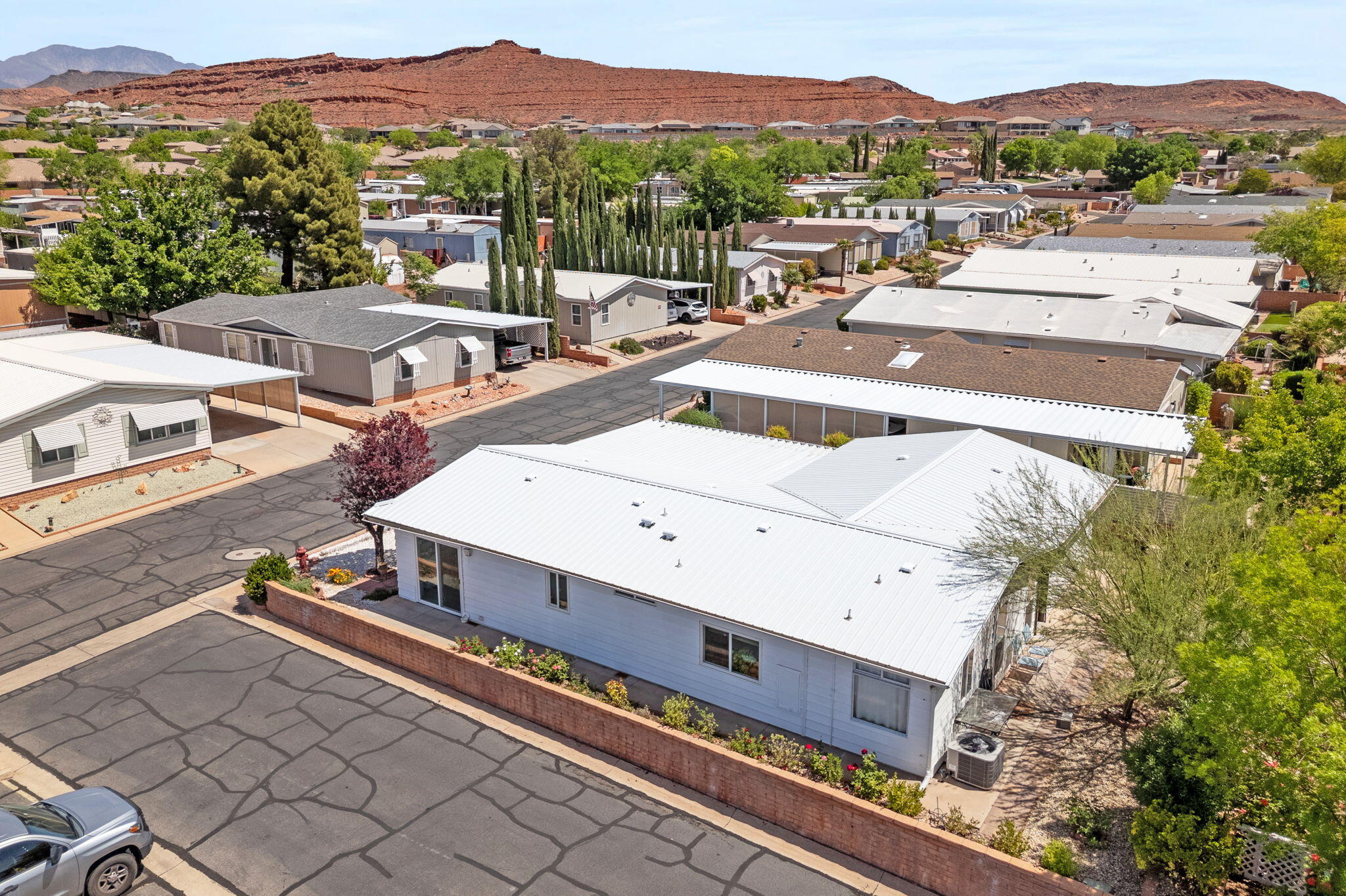 RAINBOW RIDGE MOBILE HOME PARK - Residential