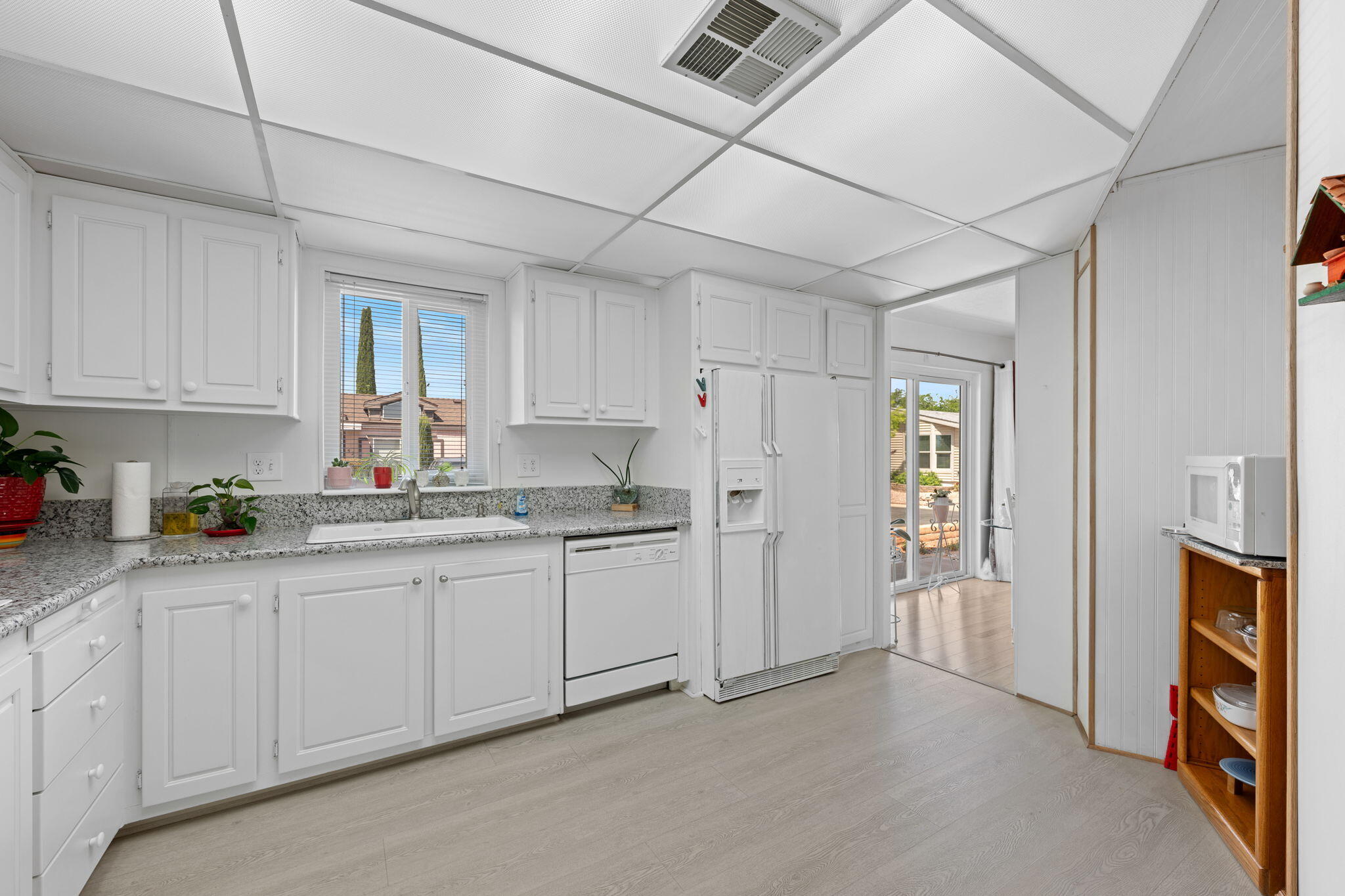 RAINBOW RIDGE MOBILE HOME PARK - Residential