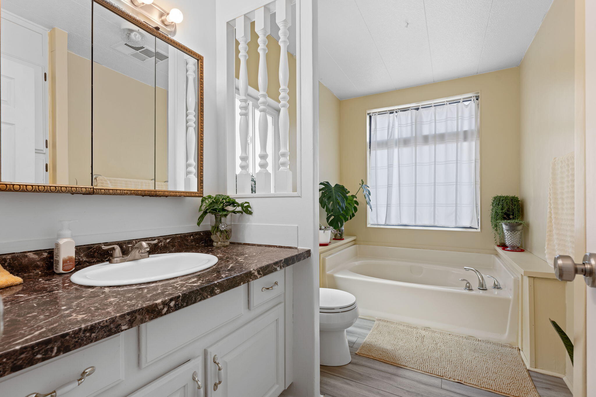 RAINBOW RIDGE MOBILE HOME PARK - Residential