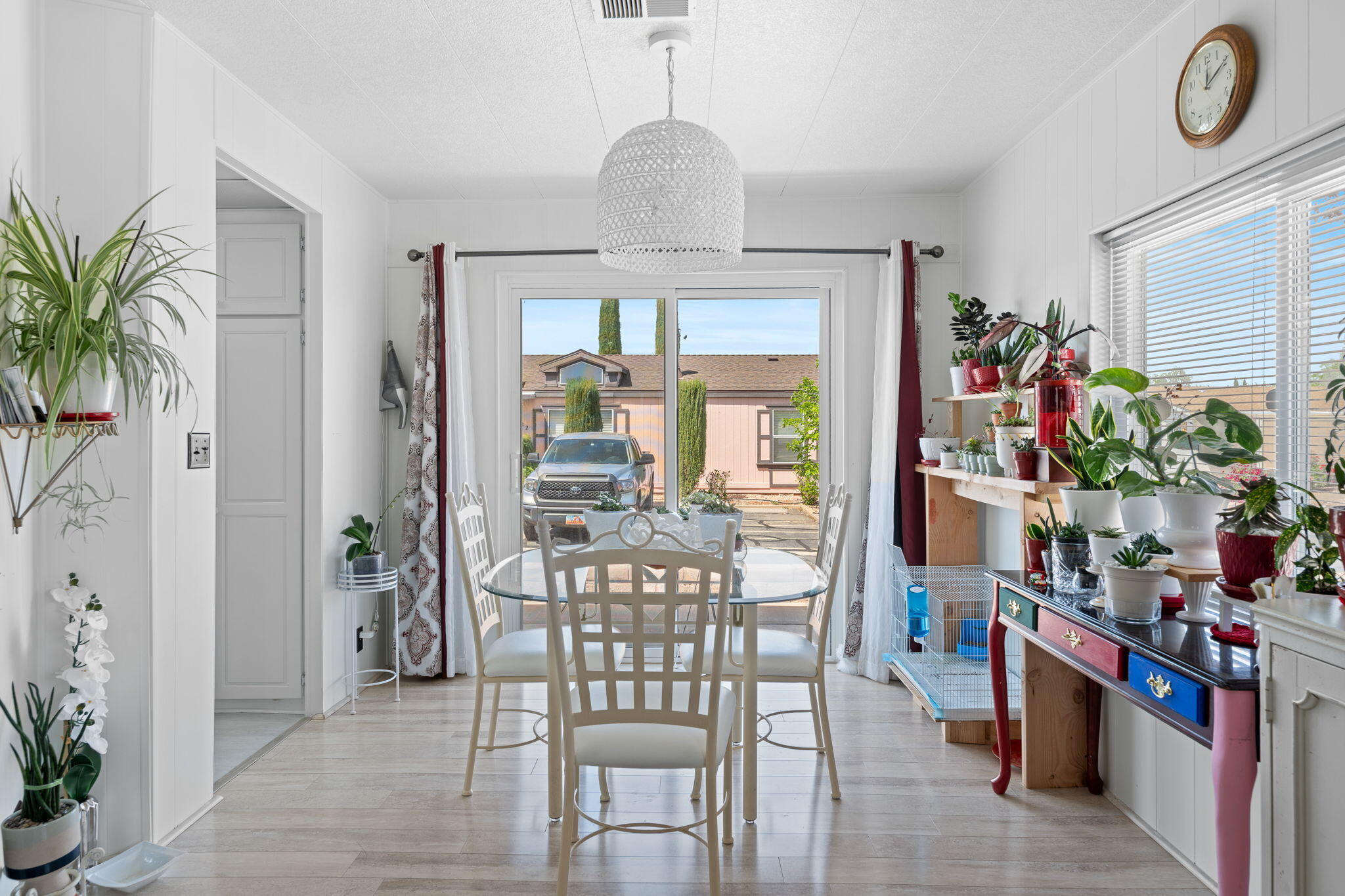 RAINBOW RIDGE MOBILE HOME PARK - Residential