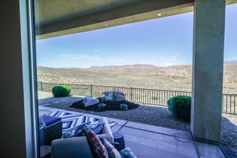 Tiny photo for 186 MEGOZZO DR, Saint George, UT 84770 (MLS # 26-271394)