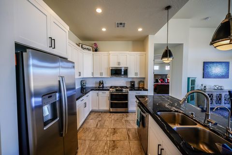 Tiny photo for 186 MEGOZZO DR, Saint George, UT 84770 (MLS # 26-271394)
