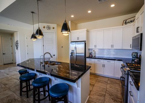 Tiny photo for 186 MEGOZZO DR, Saint George, UT 84770 (MLS # 26-271394)