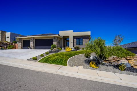Tiny photo for 186 MEGOZZO DR, Saint George, UT 84770 (MLS # 26-271394)