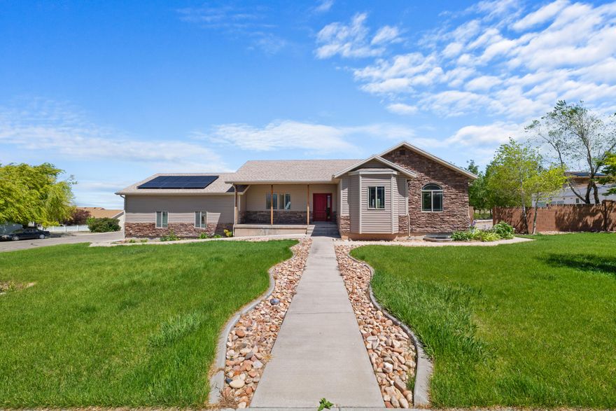 Welcome to this beautifully updated two-story home featuring 5 spacious bedrooms and 3 full bathrooms, perfectly situated on a generous half-acre lot. Freshly painted throughout with brand new carpet and modern lighting, this home offers both comfort and style. The main level boasts a flowing, open-concept layout ideal for entertaining, while the expansive open basement offers endless possibilities—create your dream media room, gym, or game space! With plenty of room for family, guests, or a home office, this home adapts to your lifestyle with ease.
Nestled in a peaceful neighborhood with ample outdoor space. Don't miss your chance to own this amazing property. Agent is related to seller.