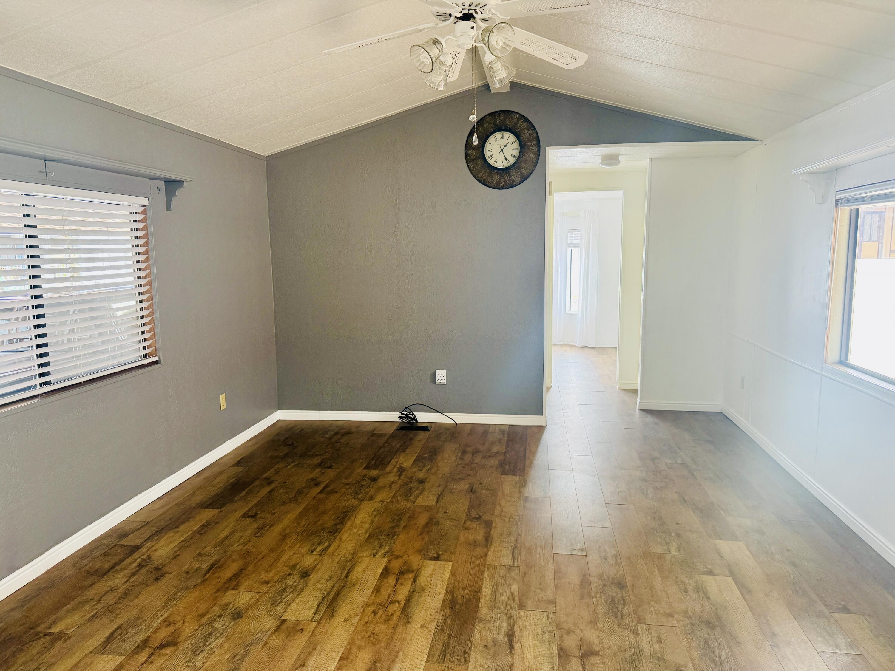 ST GEORGE TOWNSITE - Residential