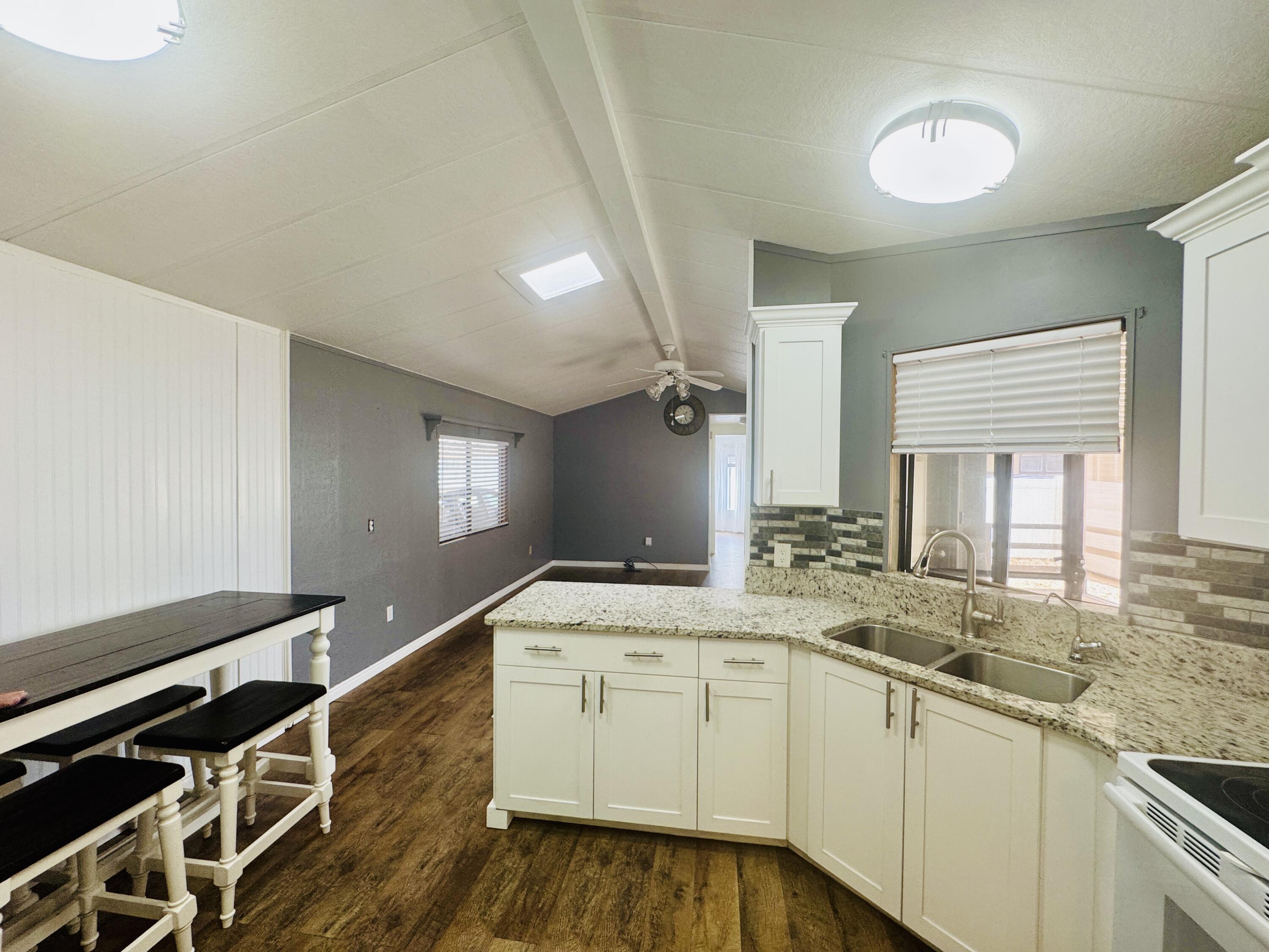 ST GEORGE TOWNSITE - Residential