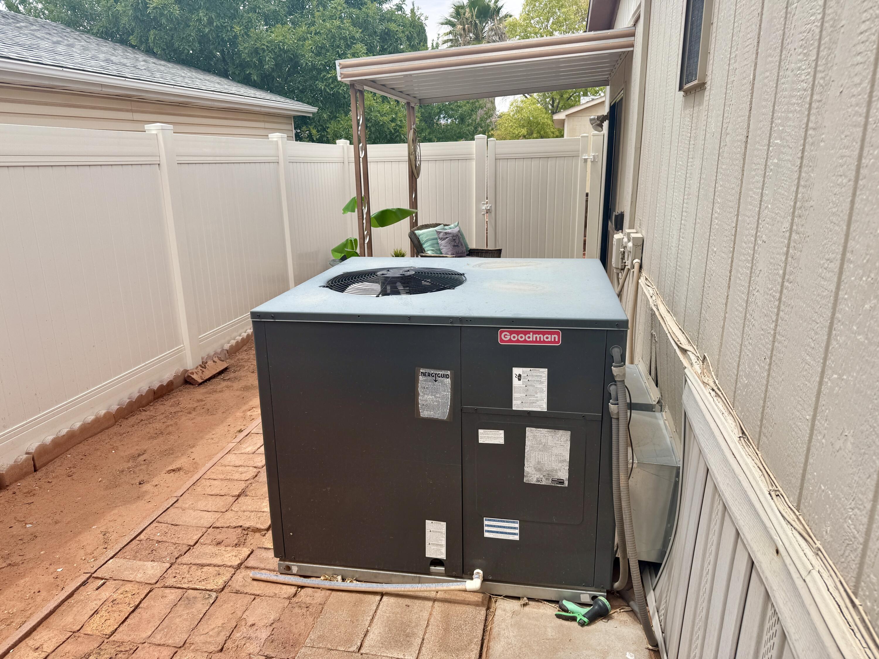 ST GEORGE TOWNSITE - Residential