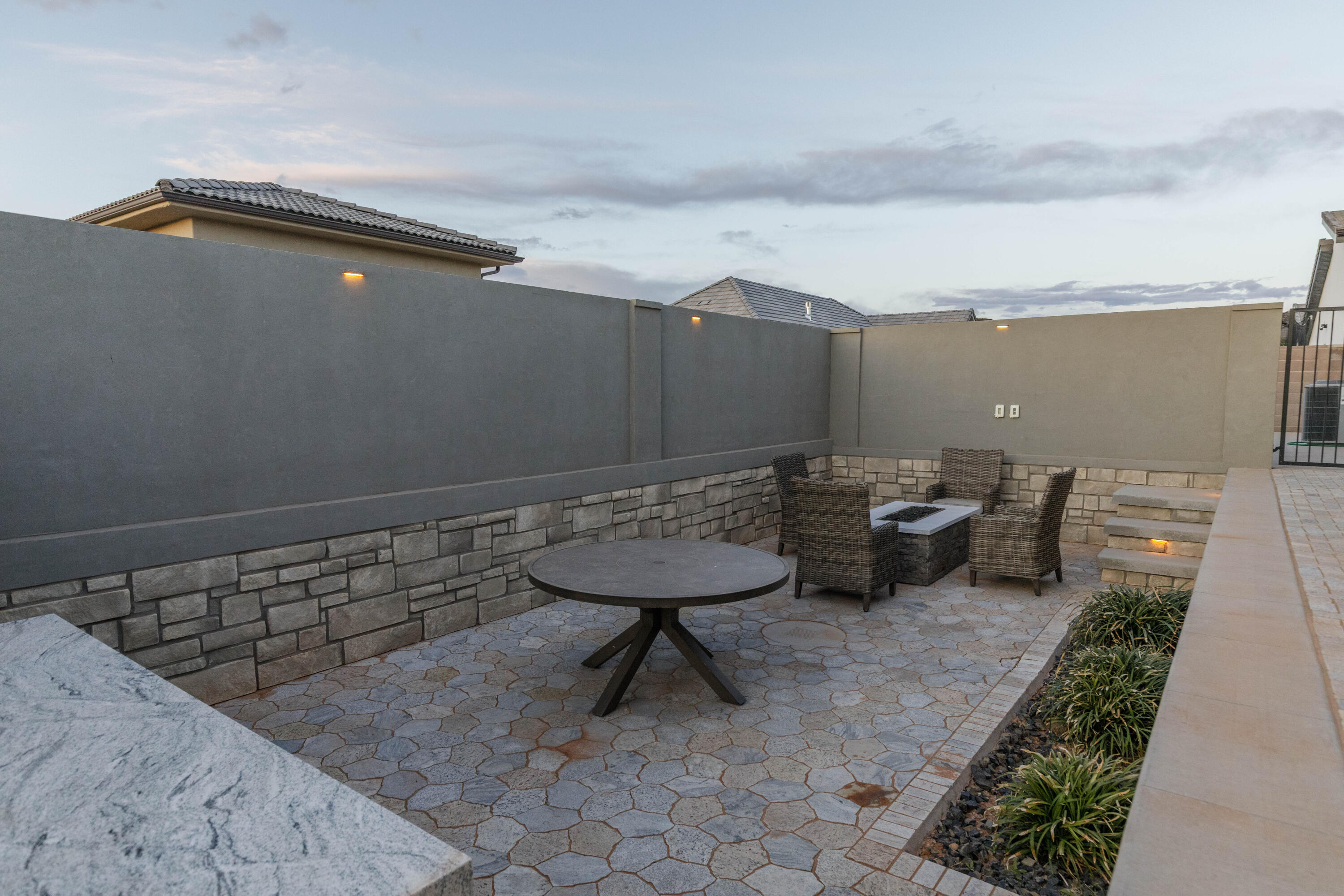 DIXIE SPRINGS - Residential