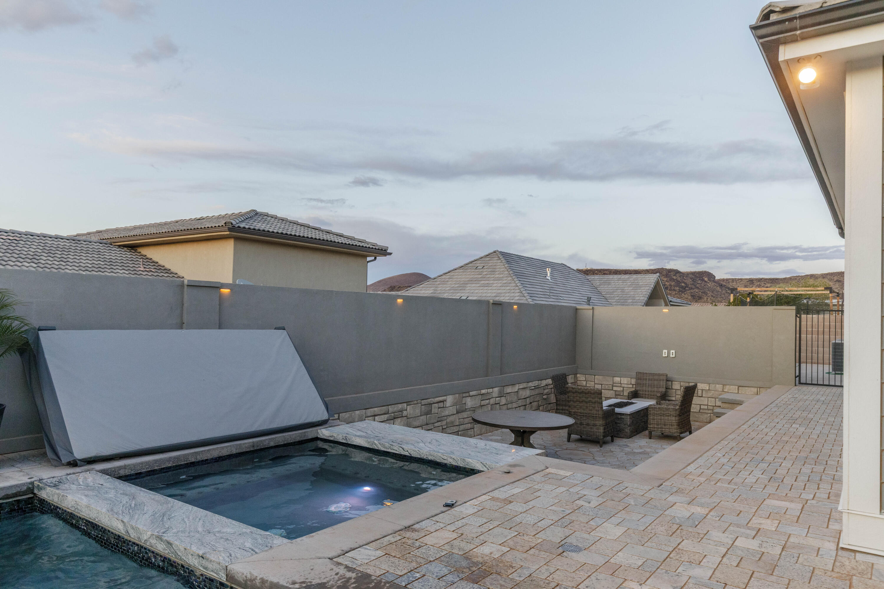 DIXIE SPRINGS - Residential