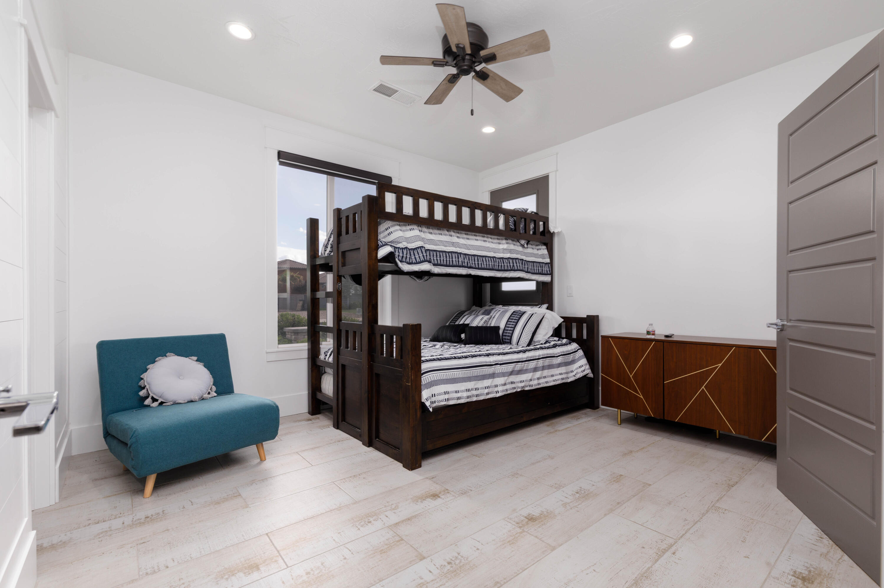 DIXIE SPRINGS - Residential