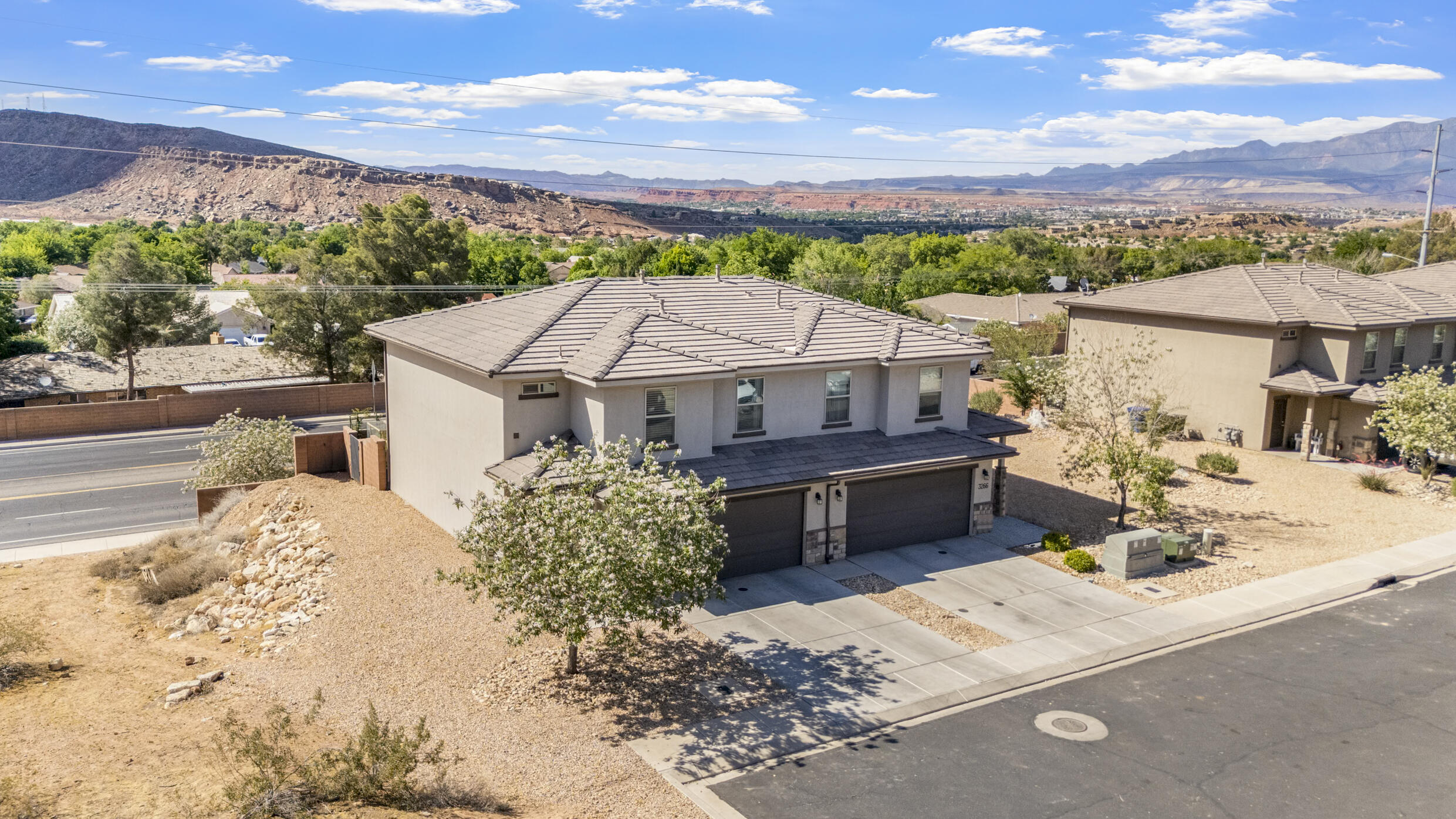 FOSSIL HILLS TH - Residential