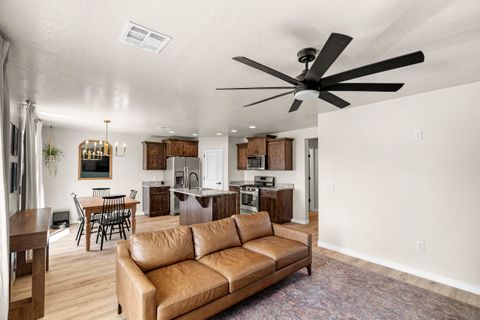 Tiny photo for 3270 S Relic Ridge DR, Washington, UT 84780 (MLS # 26-271922)