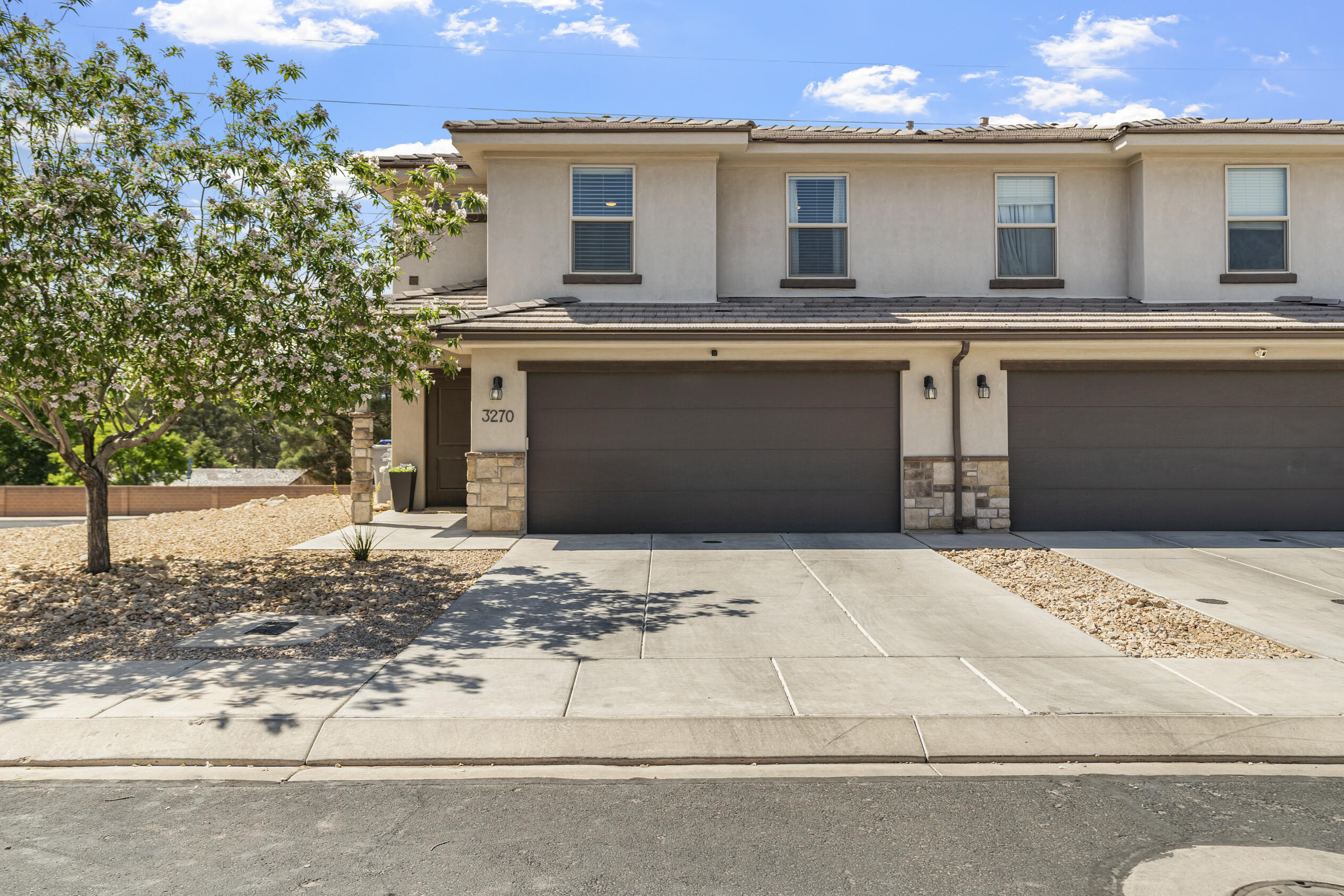 FOSSIL HILLS TH - Residential