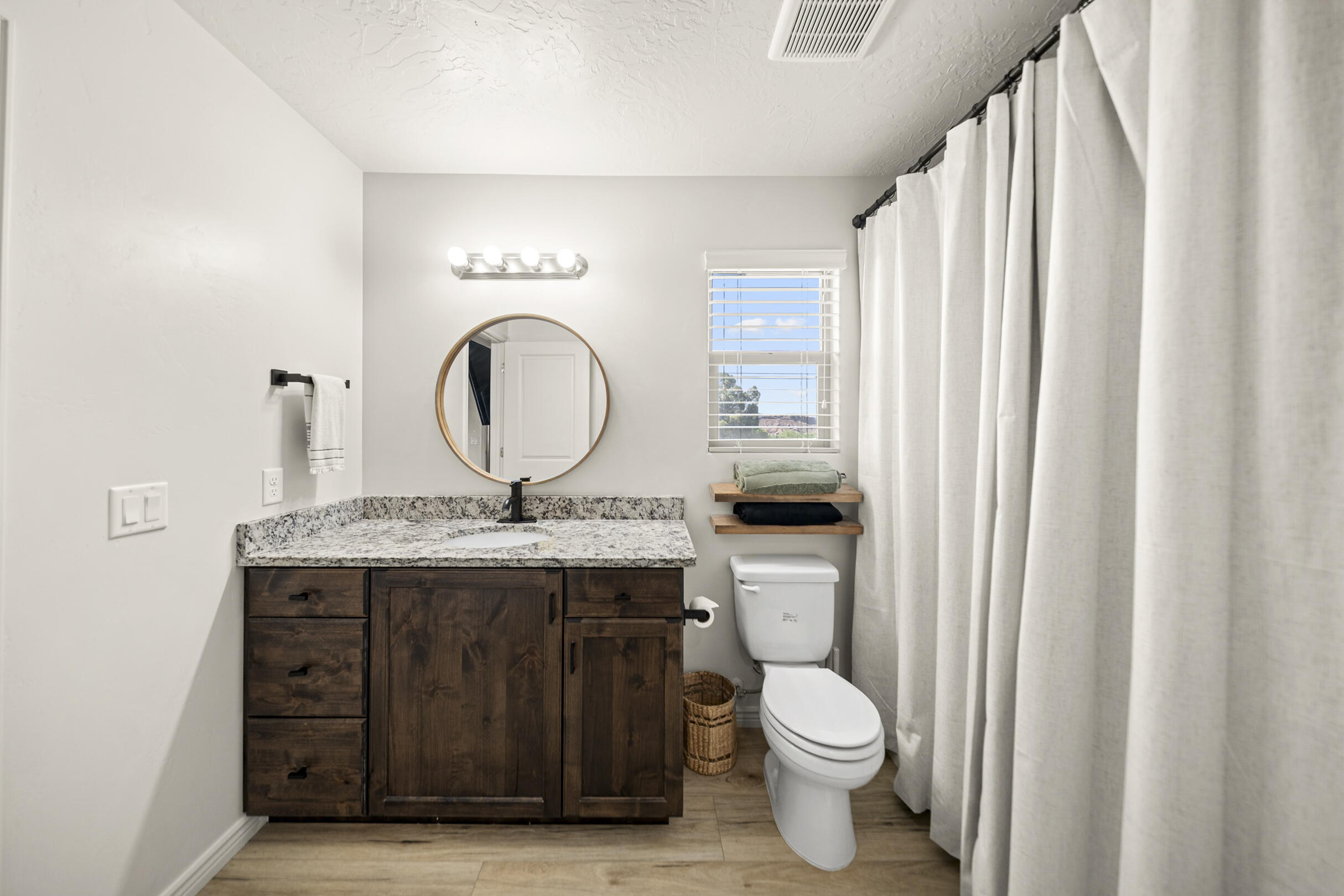 FOSSIL HILLS TH - Residential