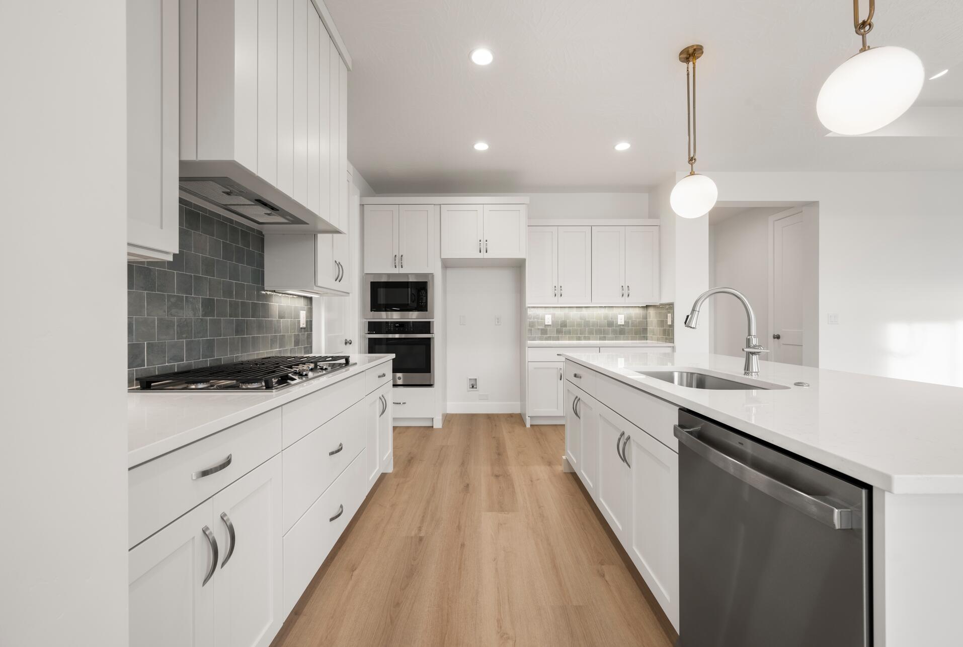 SOLIS AT CORAL CANYON - Residential