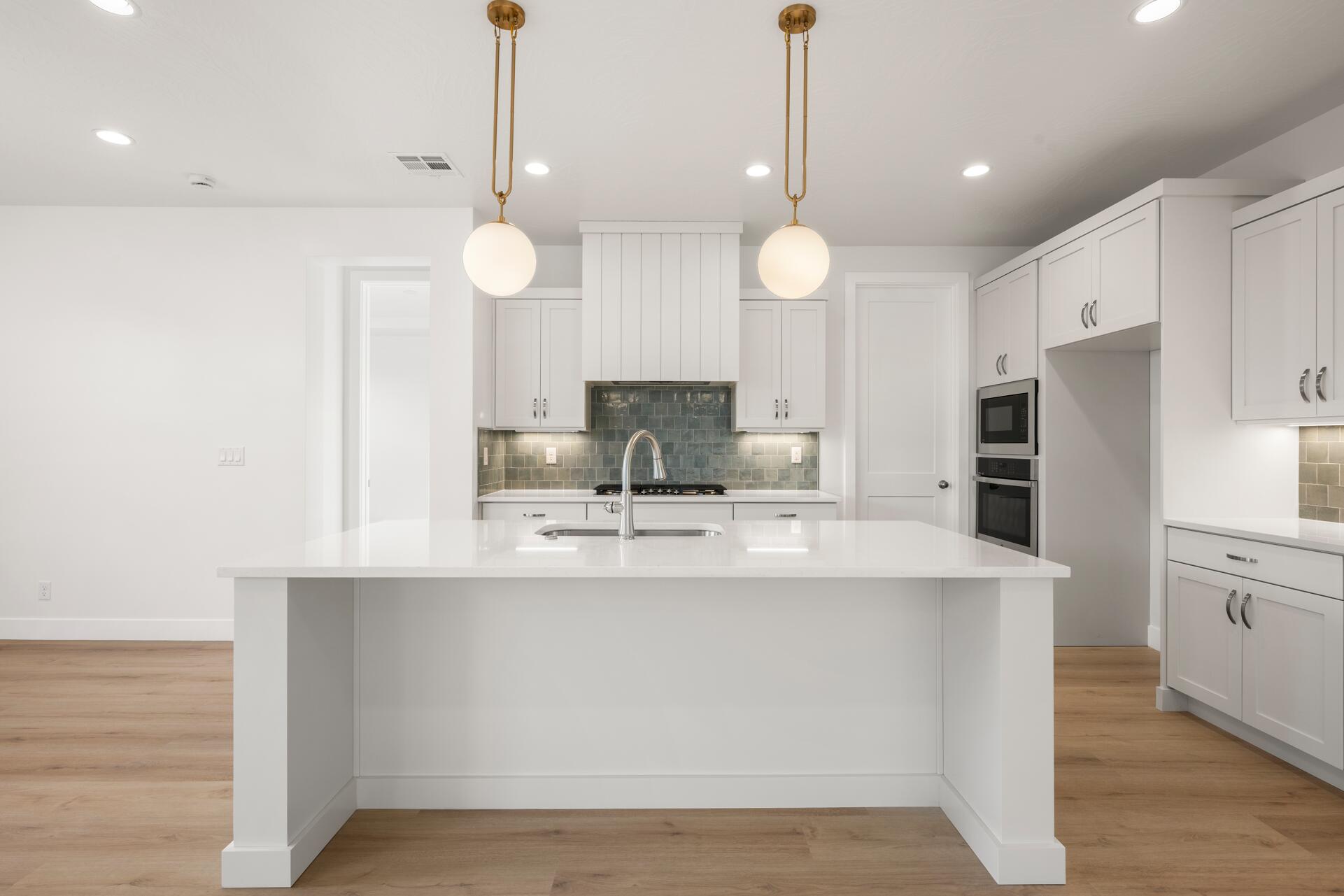 SOLIS AT CORAL CANYON - Residential