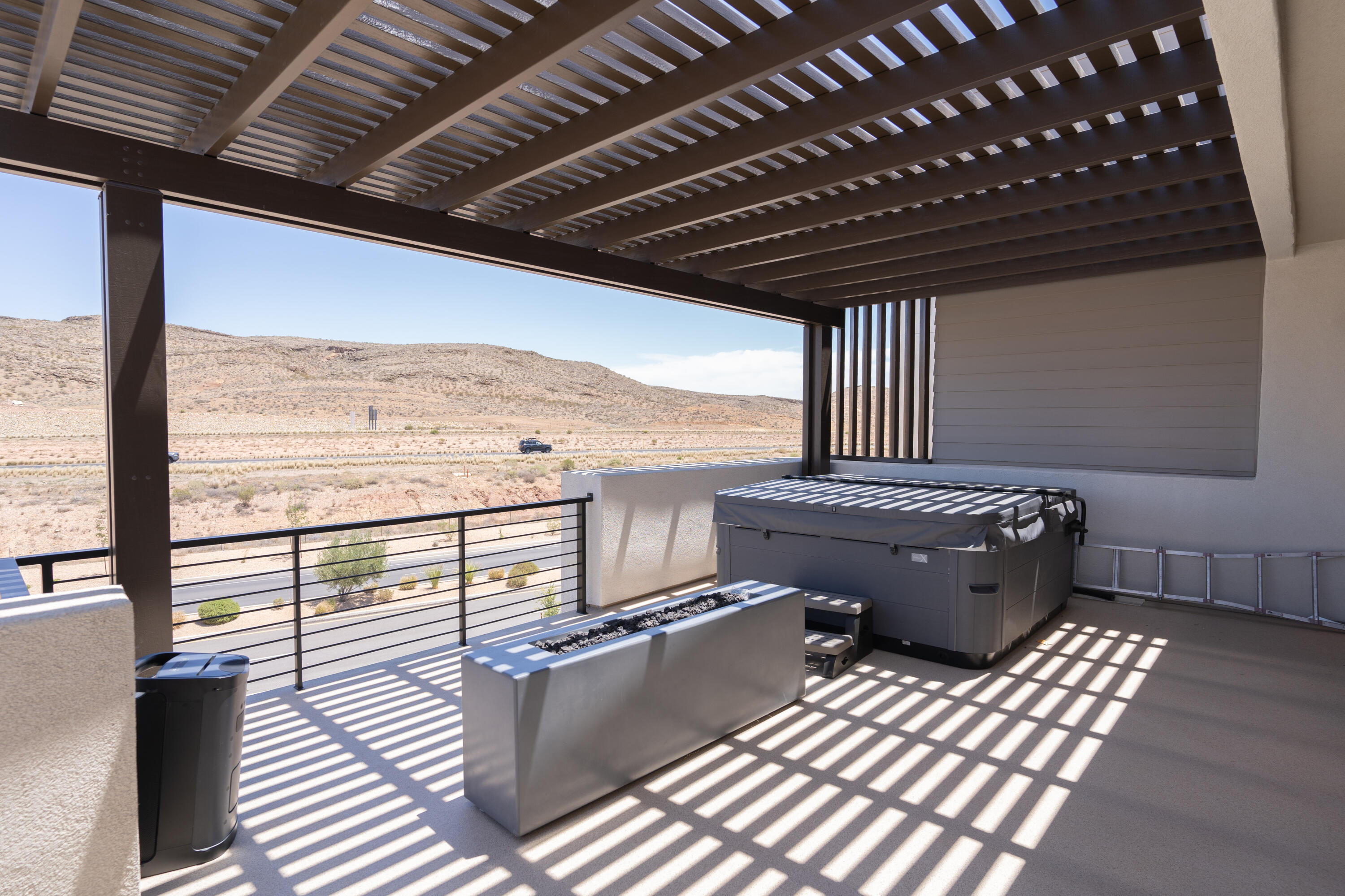 ATKINVILLE TOWNHOMES AT DESERT COLOR - Residential