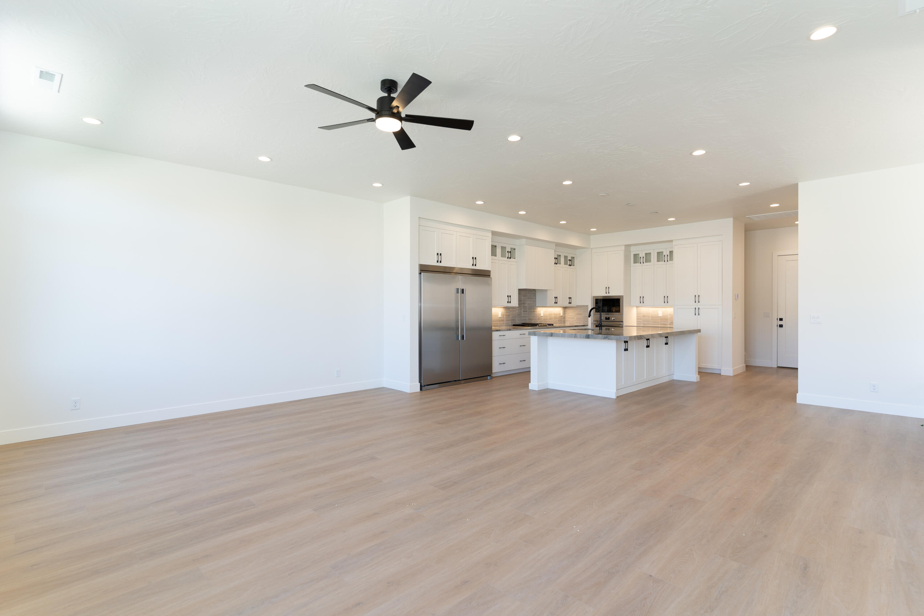 ATKINVILLE TOWNHOMES AT DESERT COLOR - Residential