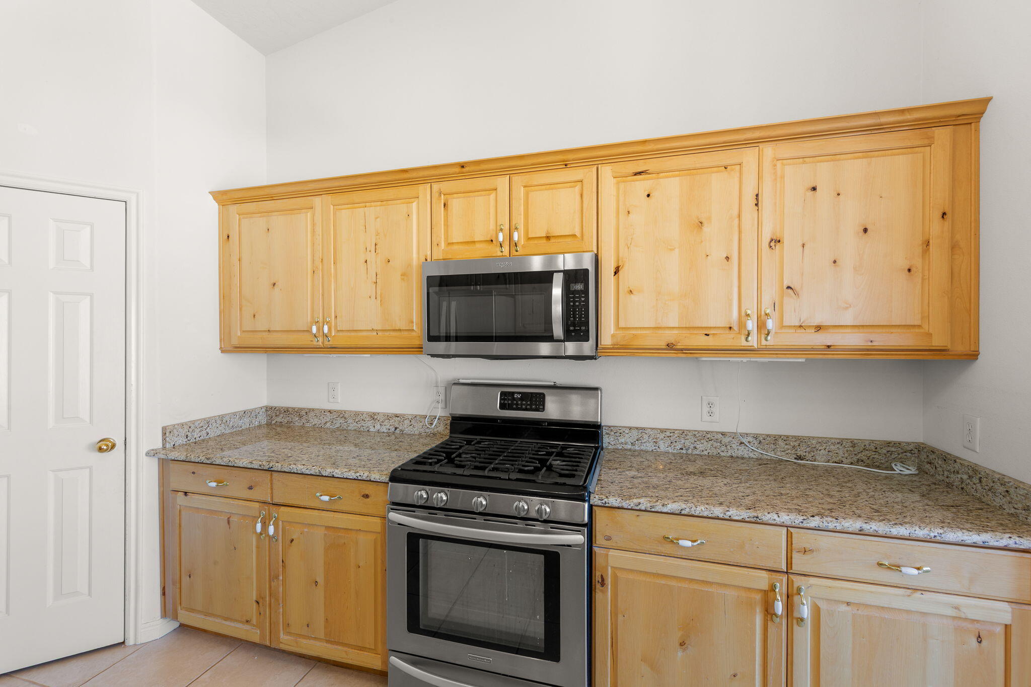 RIDGEPOINTE - Residential