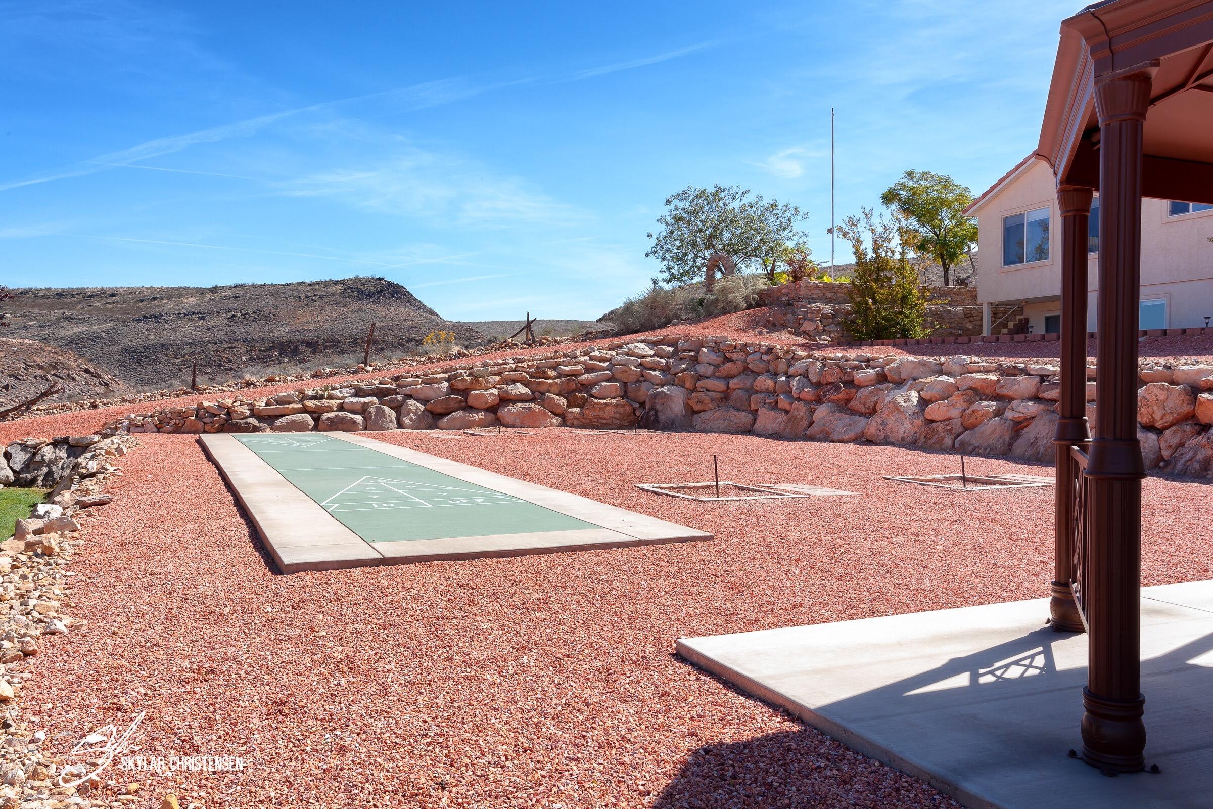 RIDGEPOINTE - Residential