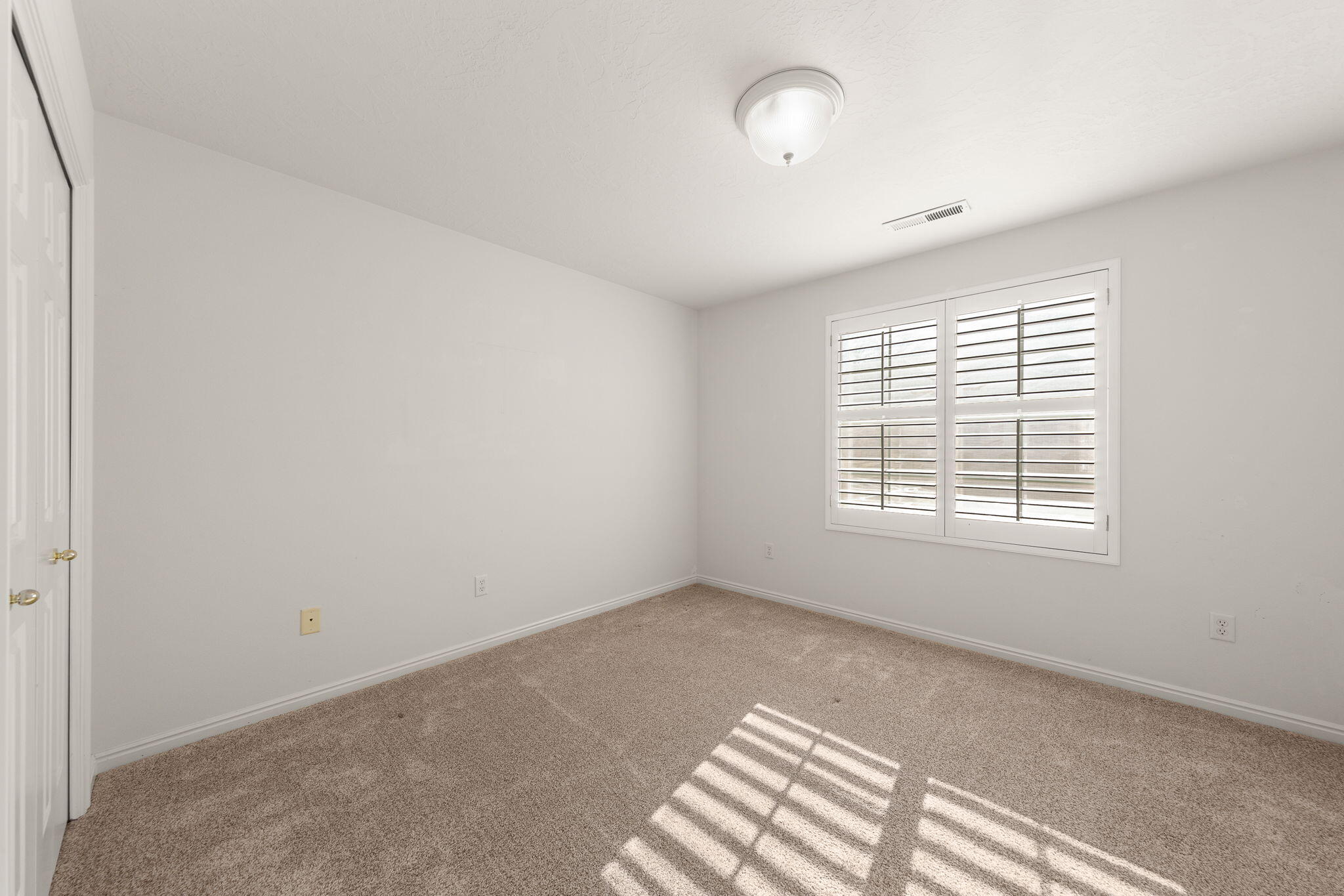 RIDGEPOINTE - Residential