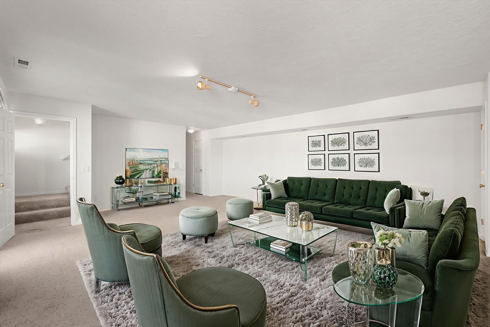 RIDGEPOINTE - Residential