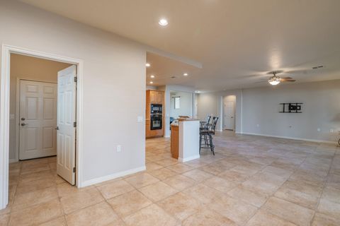 Tiny photo for 4694 S TRANQUILITY BAY DR, Saint George, UT 84790 (MLS # 26-269744)