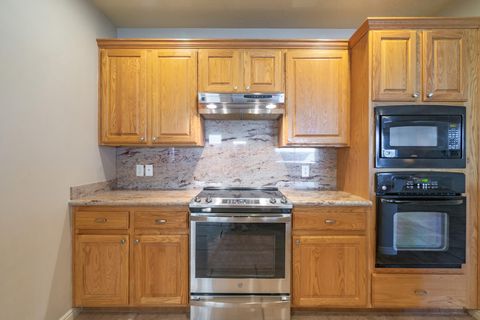 Tiny photo for 4694 S TRANQUILITY BAY DR, Saint George, UT 84790 (MLS # 26-269744)