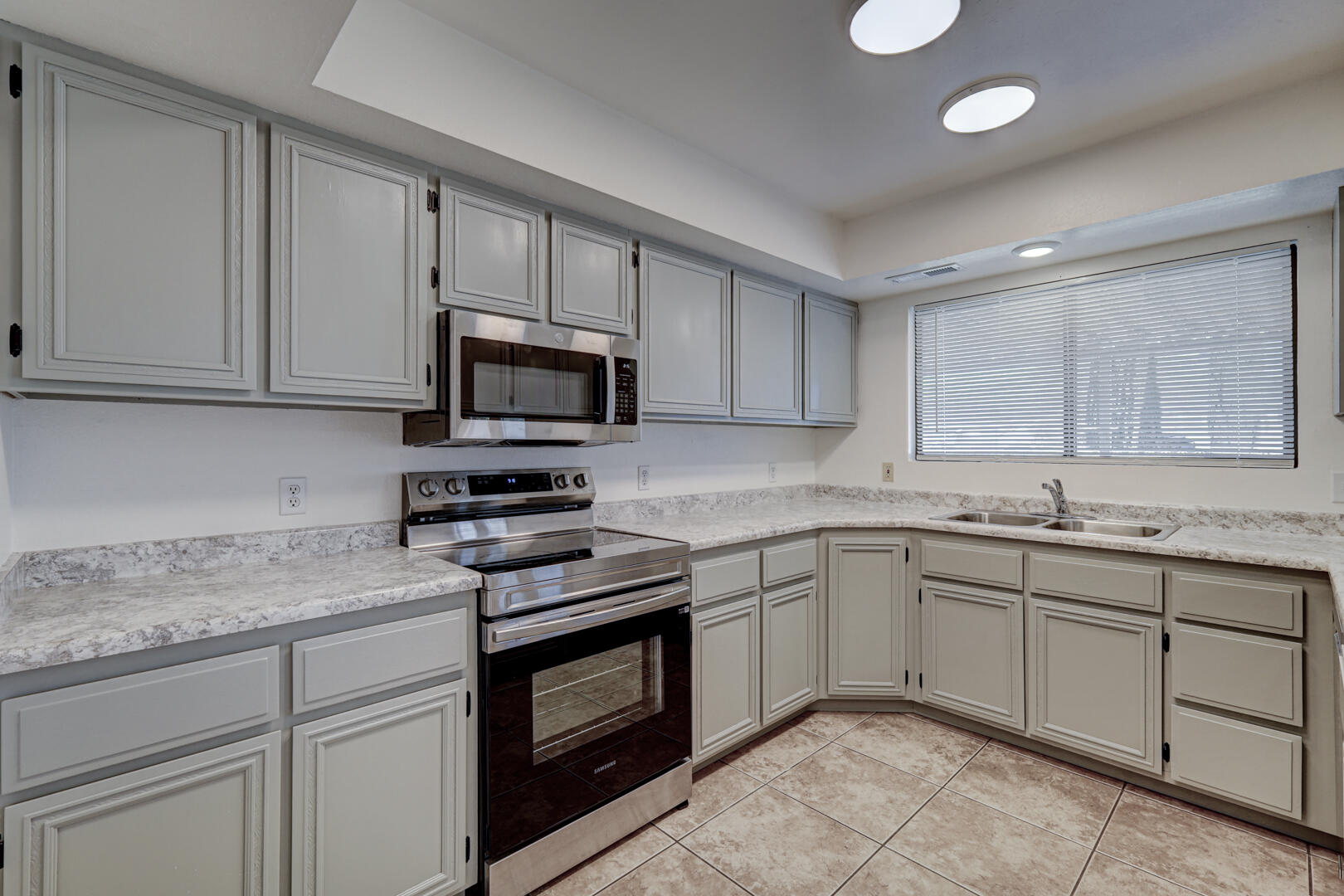 SANTA CLARA HEIGHTS - Residential