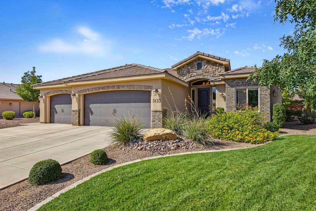 Photo of 3133 E Delany DR, Saint George, UT 84790 (MLS # 26-276977)