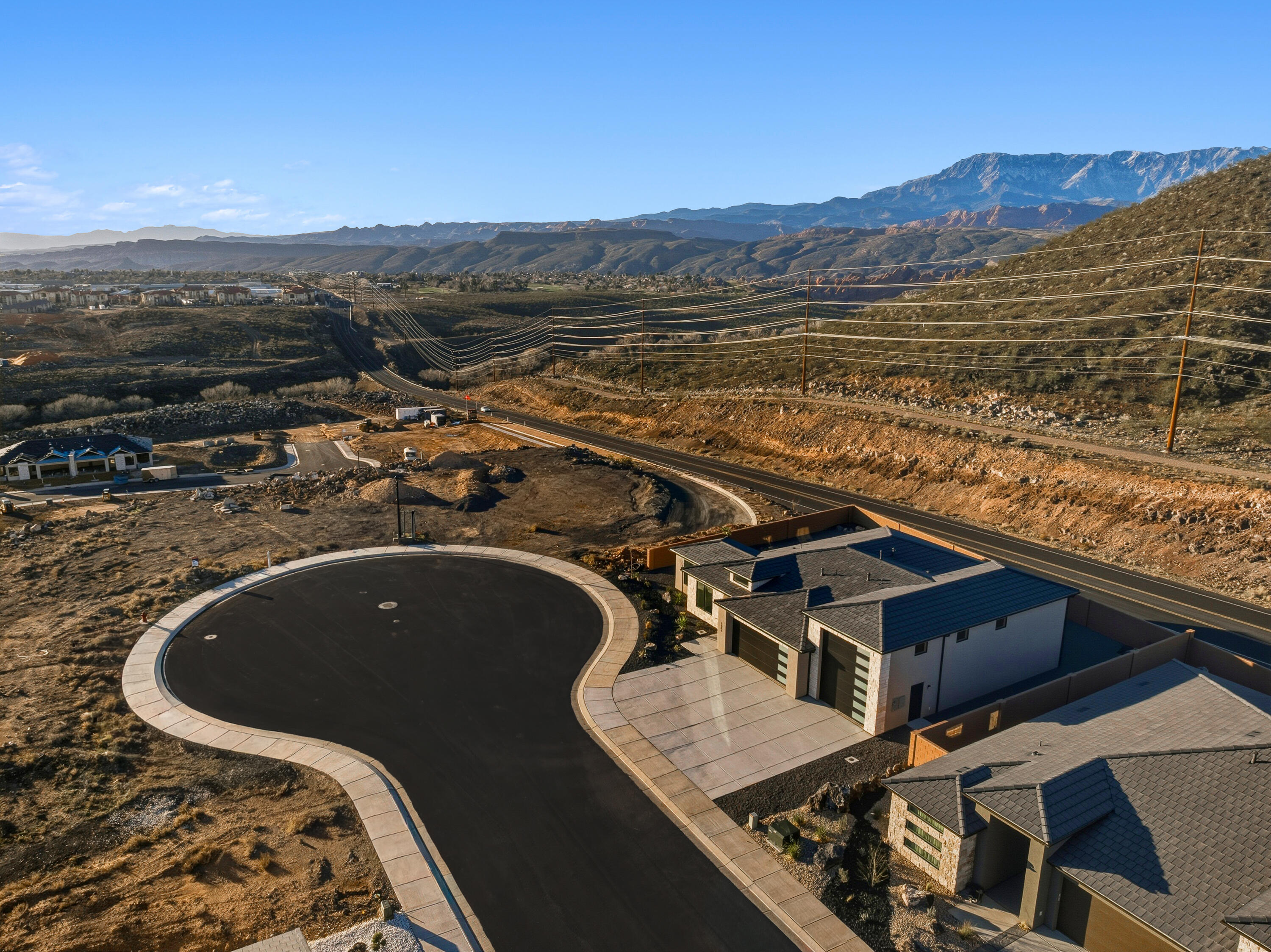 PAINTED SANDS - Residential